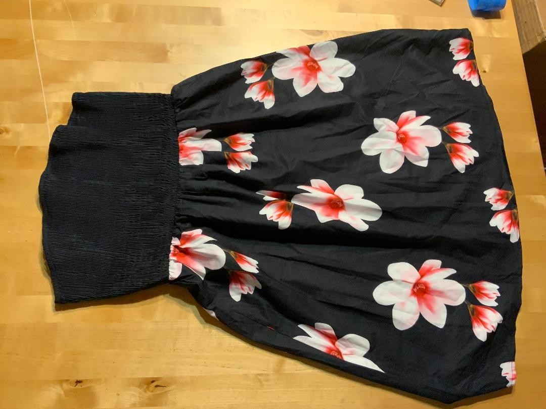 elastic top black pink/ white flowered short dress size large