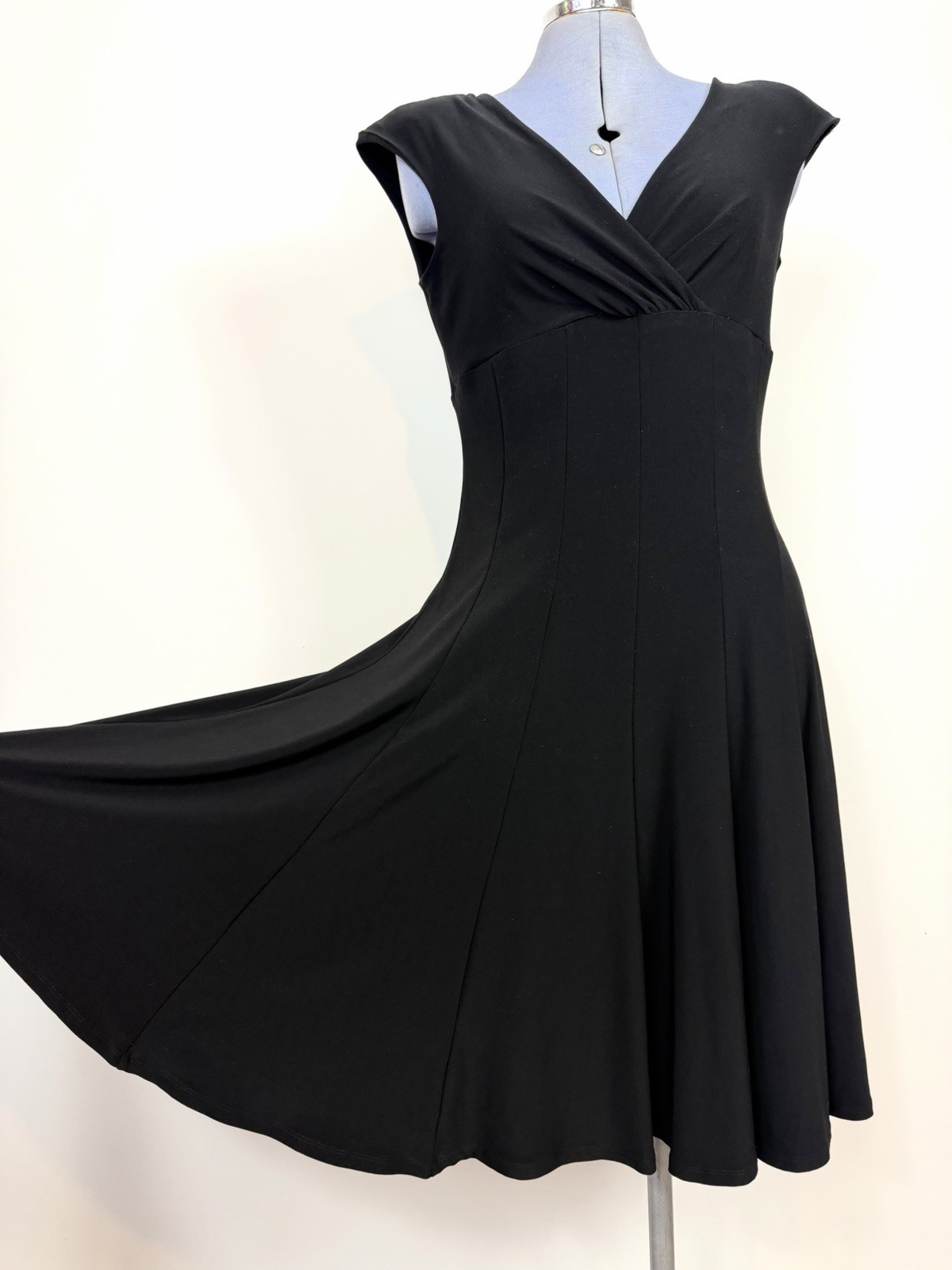 Evan Picone Woman Little Black Dress uk 8-10 Swing Dress Evening Party Stretchy