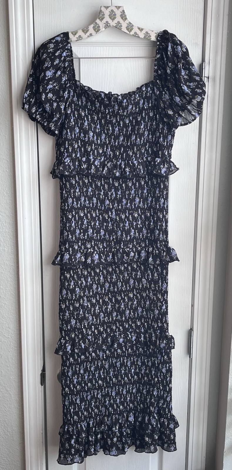 MABLE Women’s Black Blue Floral Smocked Tiered Maxi Dress Puff Sleeve Size Large