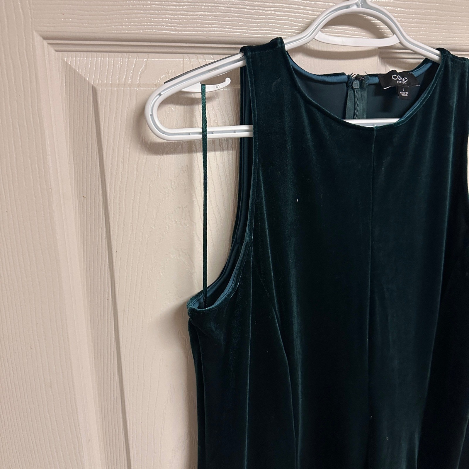 CeCe Velvet Sleeveless Ruffle Trim Shift Dress Size L Deep Spruce Green Flirty