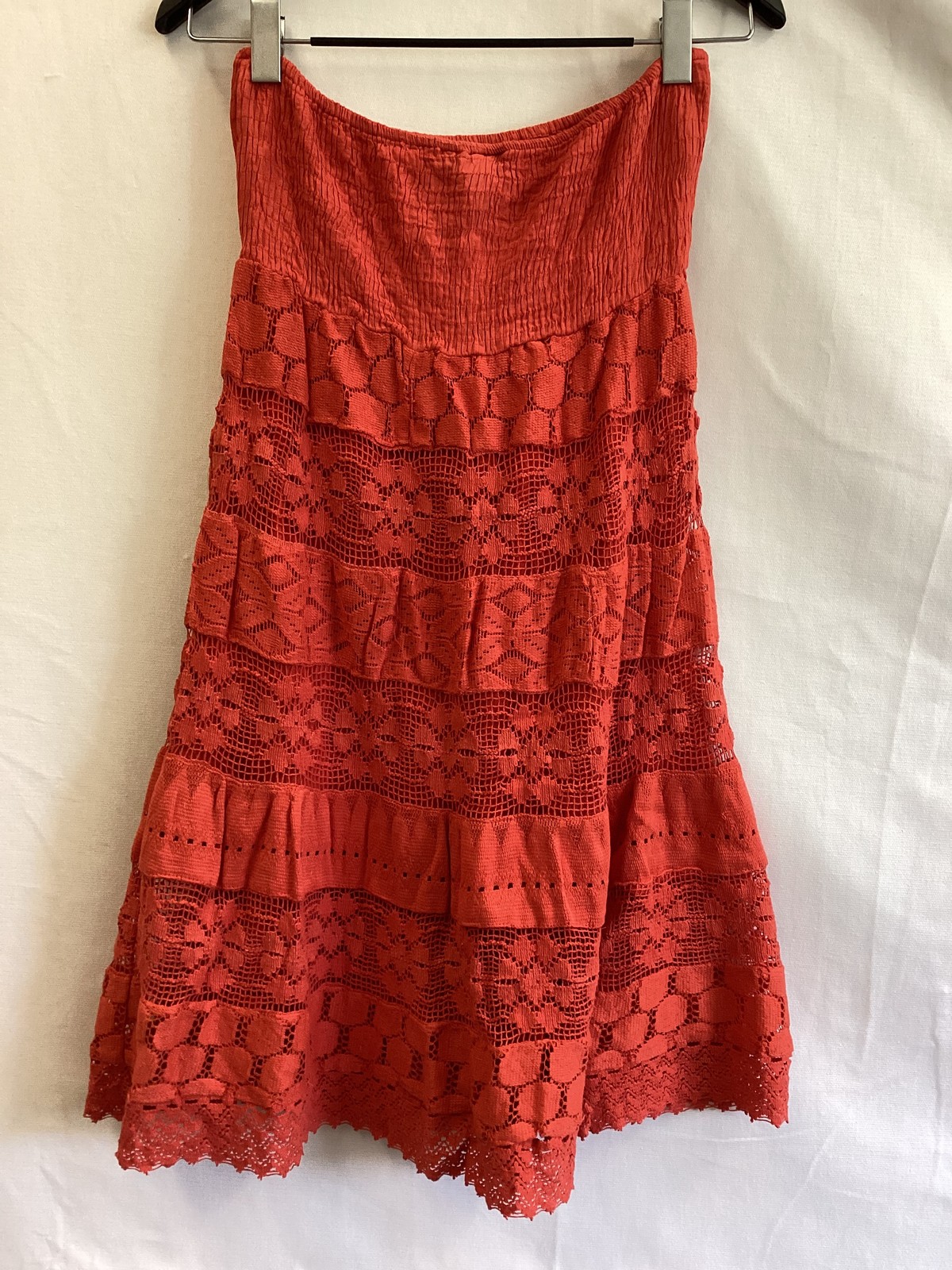 Cute Options Dress Womens Small Red Strapless Boho Crochet Lace Tiered