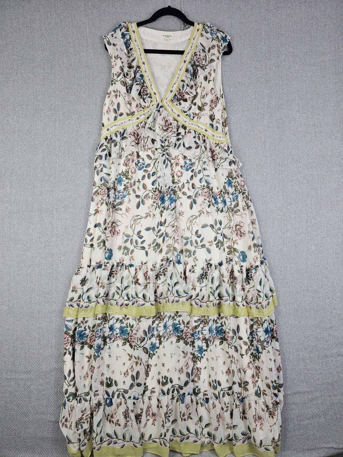 Max Studio London Floral Maxi Dress Size XL White Blue Green Tiered Boho V-Neck