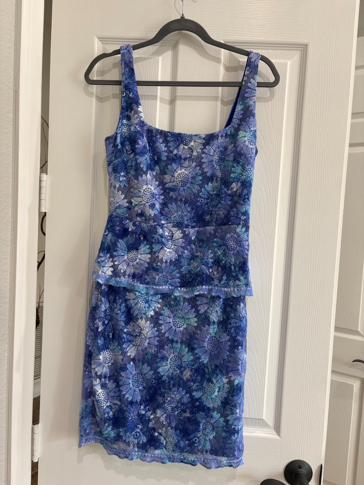 BELLE BADGLEY MISCHKA Floral Dress Size 4