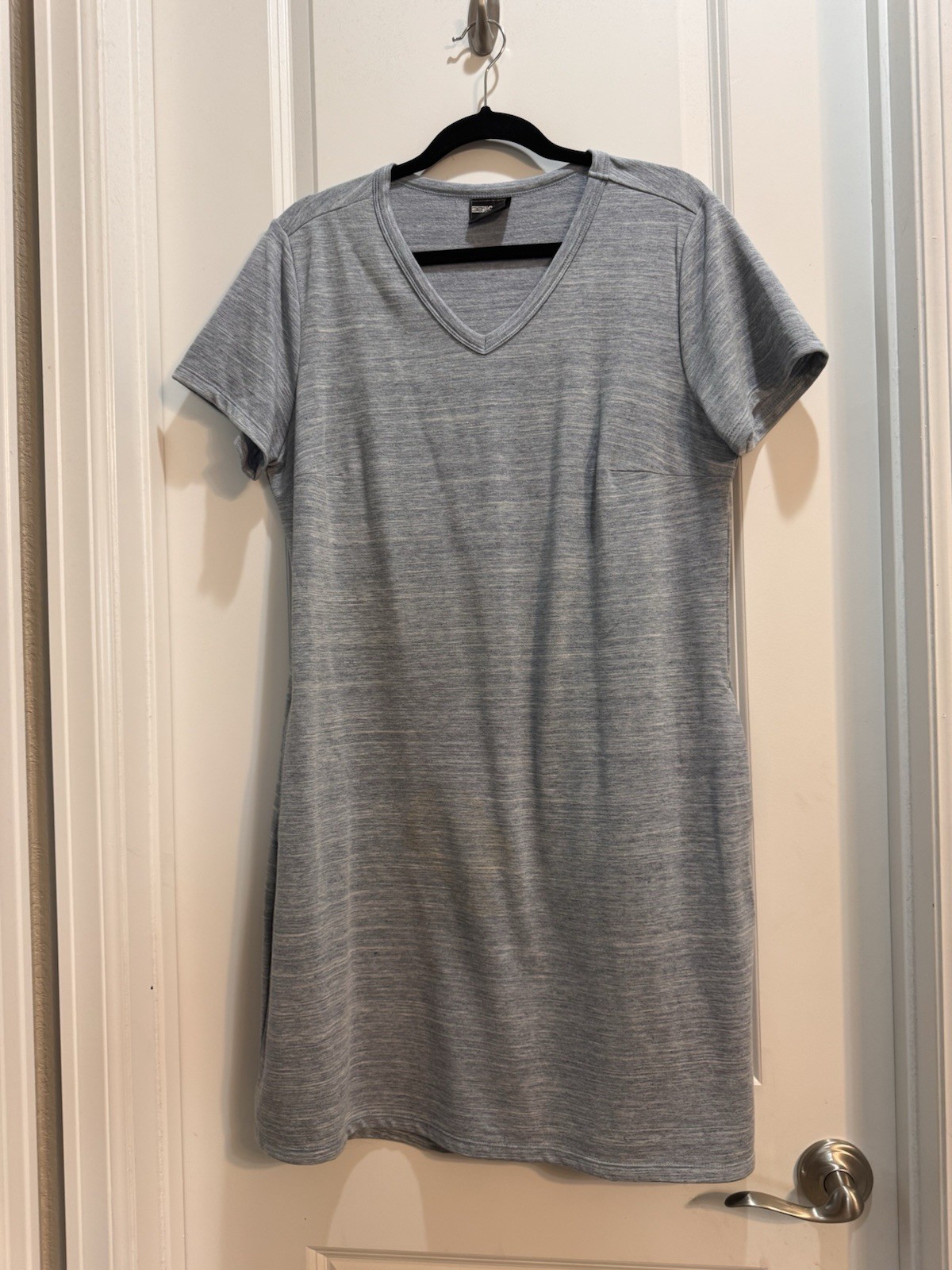 32 Degrees Cool Light Blue Dress Large Slide Pockets Armpit To Armpit 20”
