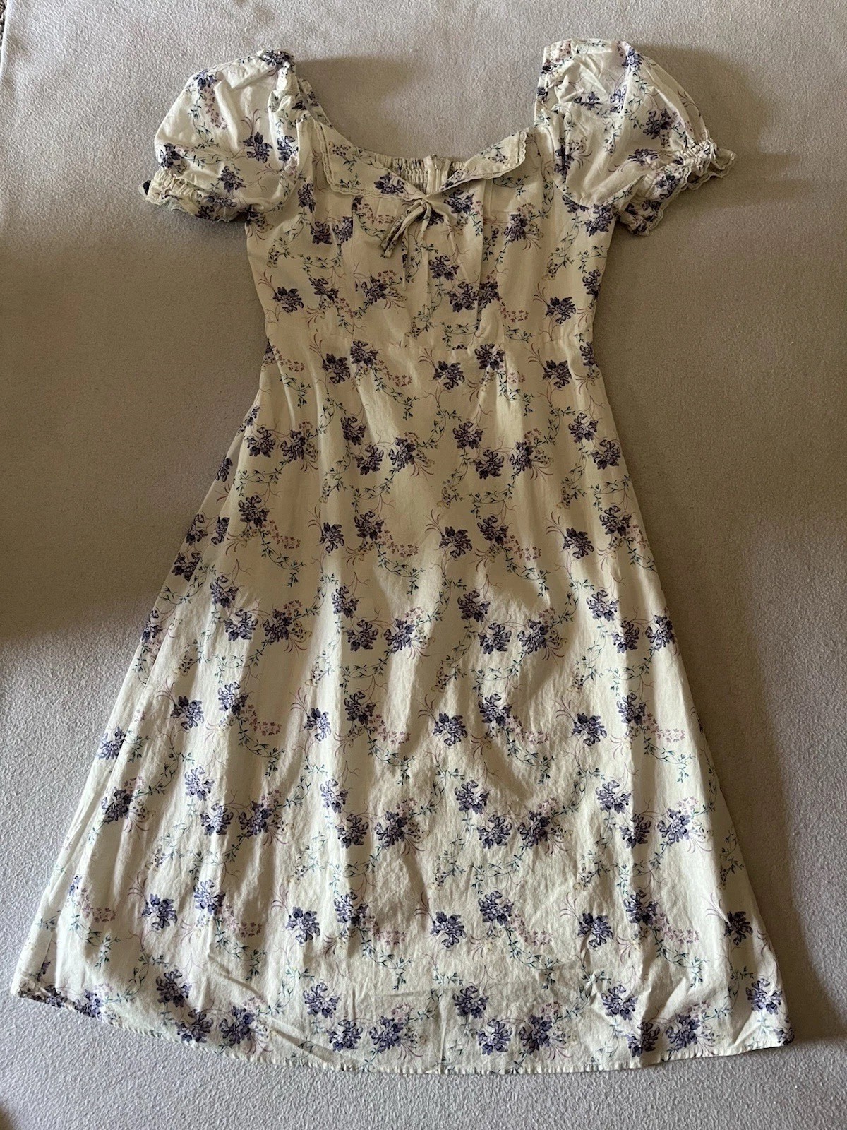 Women’s Scoop Lace Collar Midi Dress Winter White/Purple Floral. Size M (8-10)