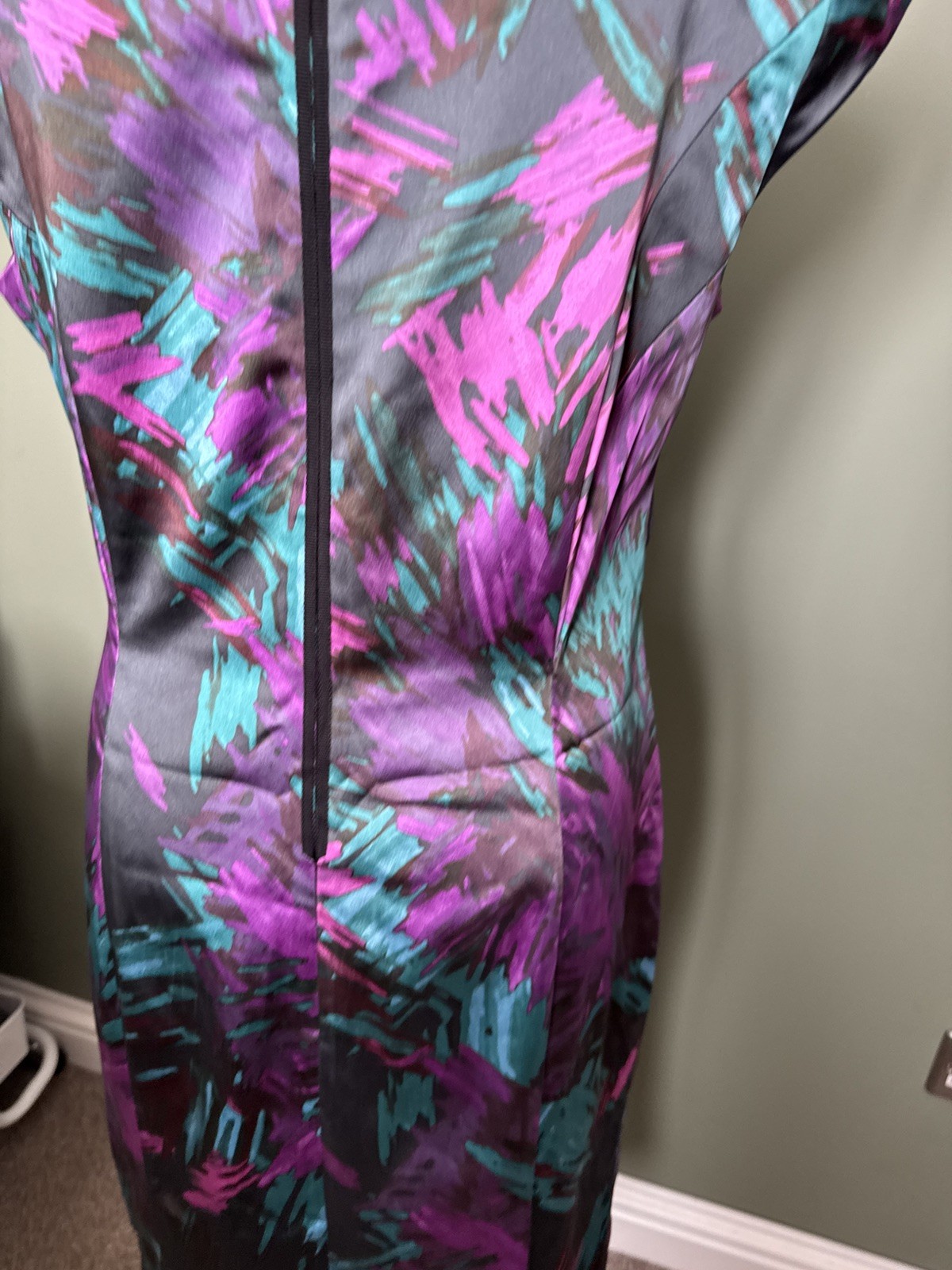 Coast floral ladies fitted size 18 cap sleeve dress