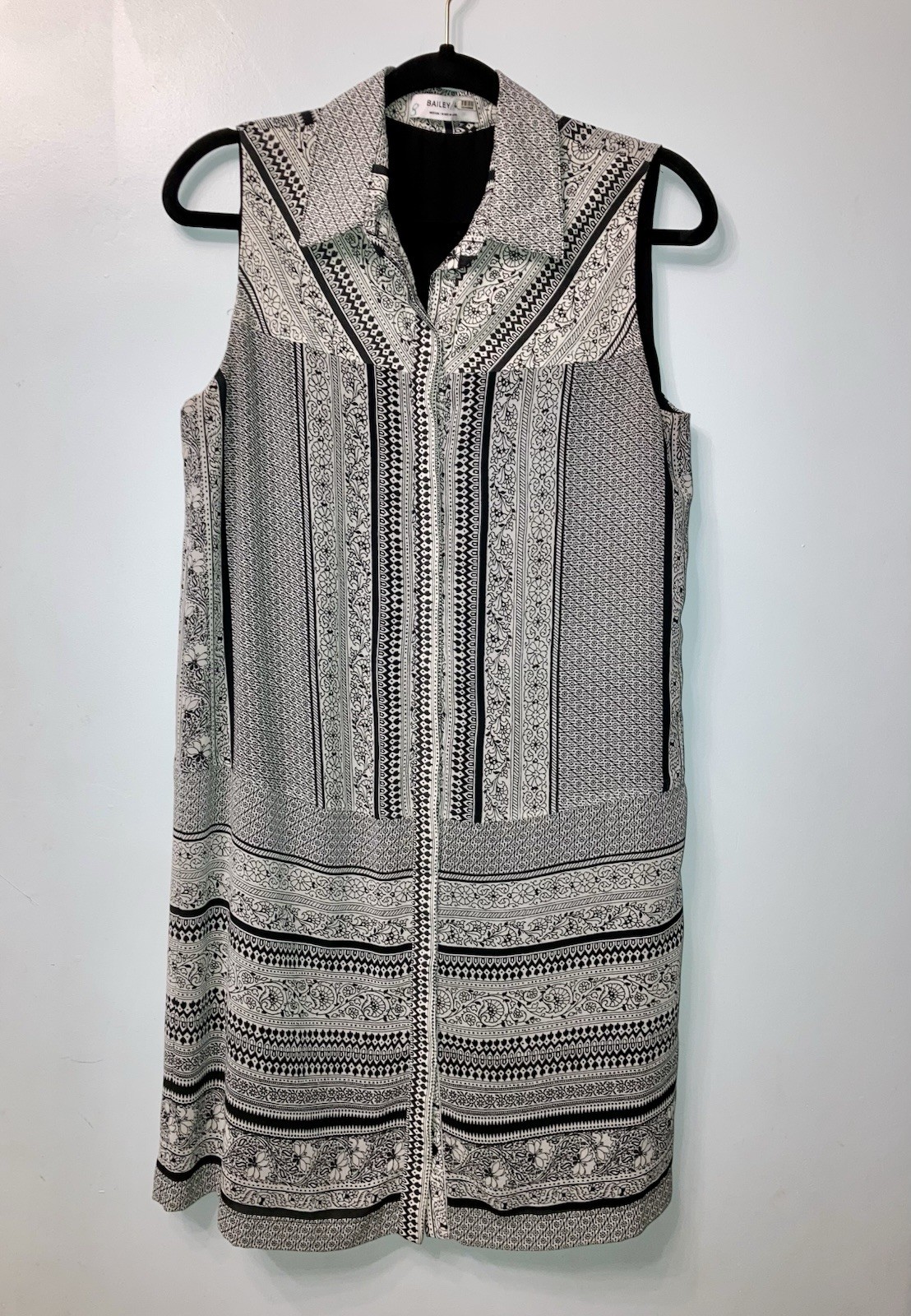 Bailey 44 Black & White Stripe Print Sleeveless Collar Shift Dress Medium