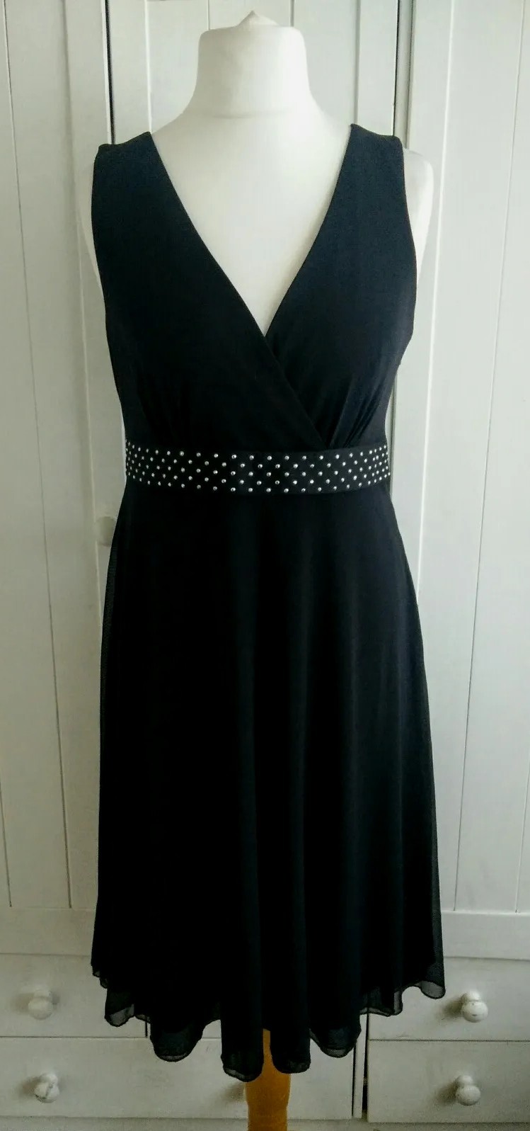 NEXT BLACK BEADED STUDDED WAISTBAND MESH V NECK SKATER PARTY DRESS Size 12