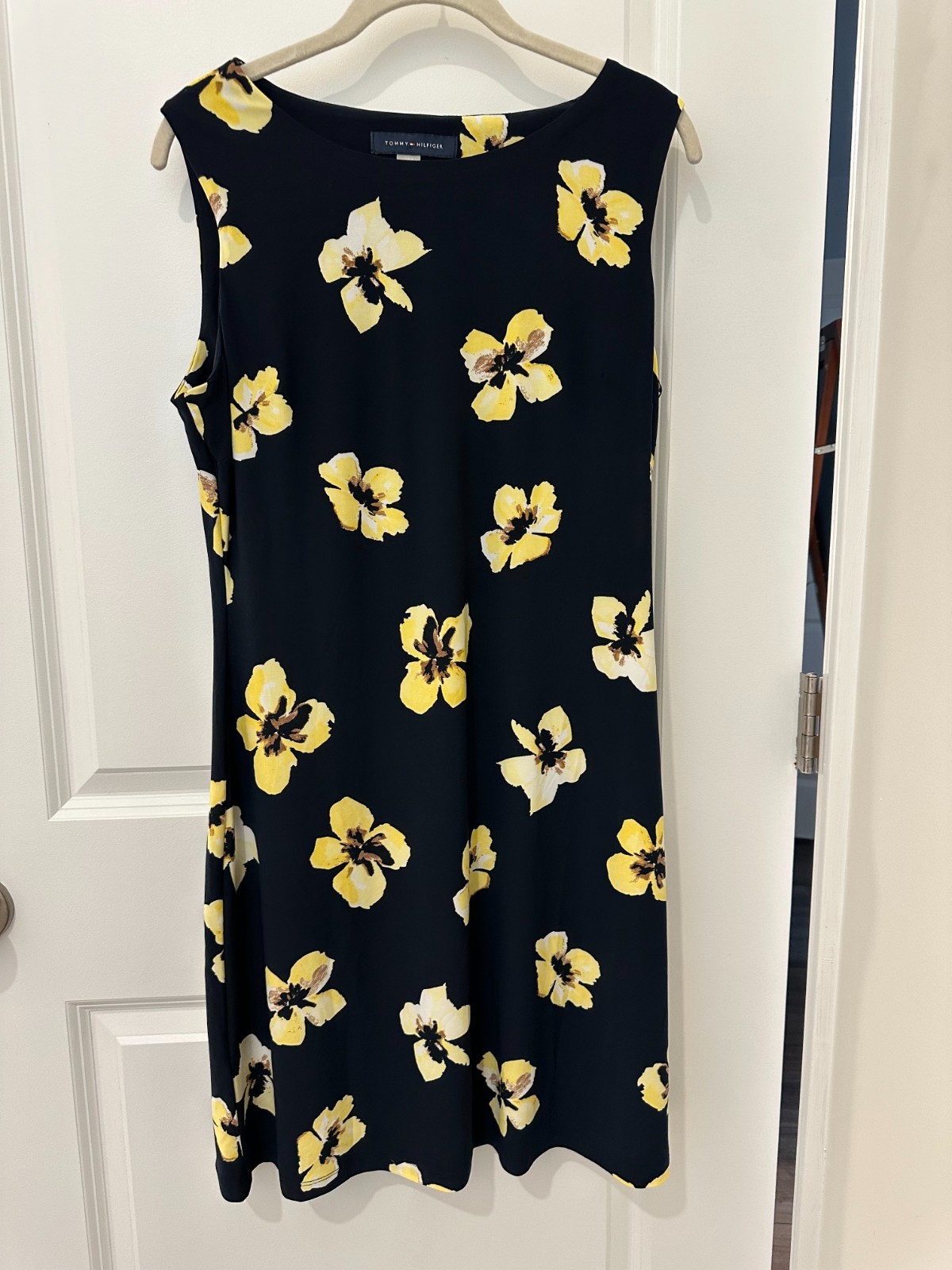 Tommy Hilfiger Floral Blue and Yellow Sheath Dress Size 10