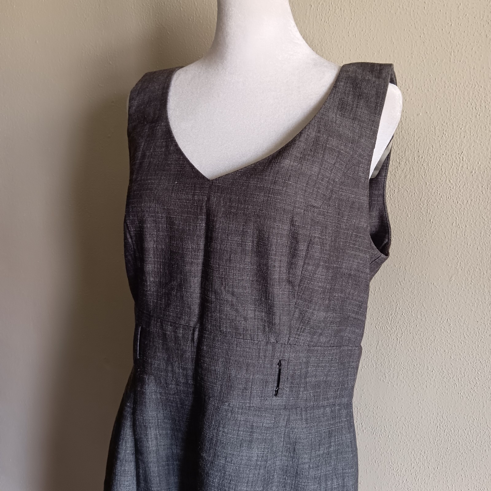 Simple Gray Sleeveless V-Neck Chambray Dress, Maurices Sz 14, Academia, Office