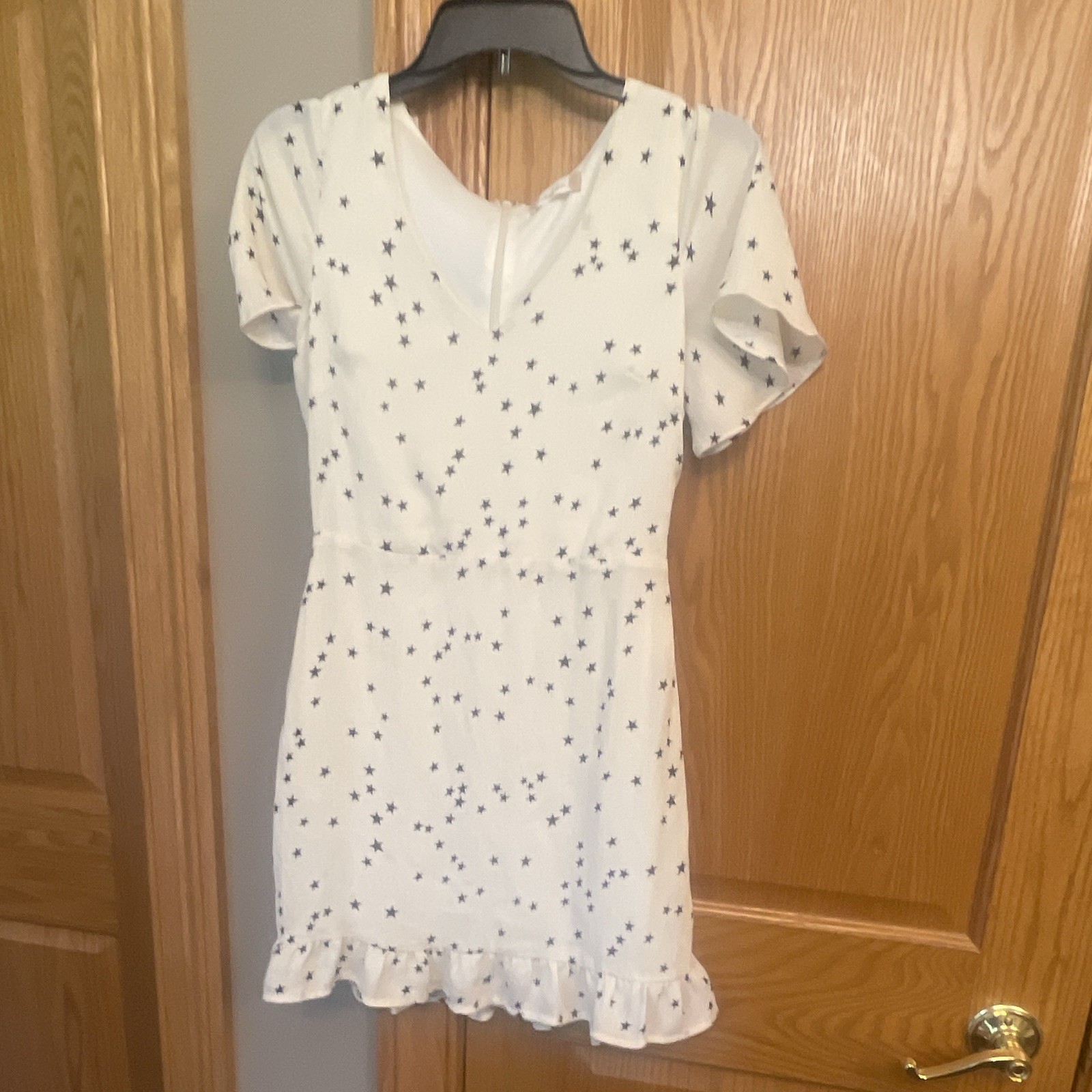 Altar’d State Women’s M White Blue Star Chiffon Lined V-Neck Flutter Zip