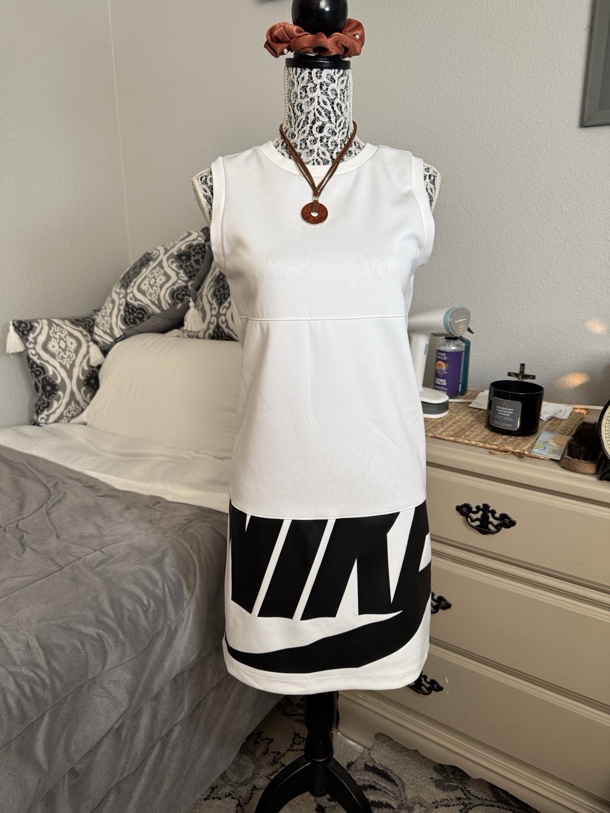 NIKE SPORTSWEAR Black & White Logo Athletic Leisure Jersey Dress X-Small