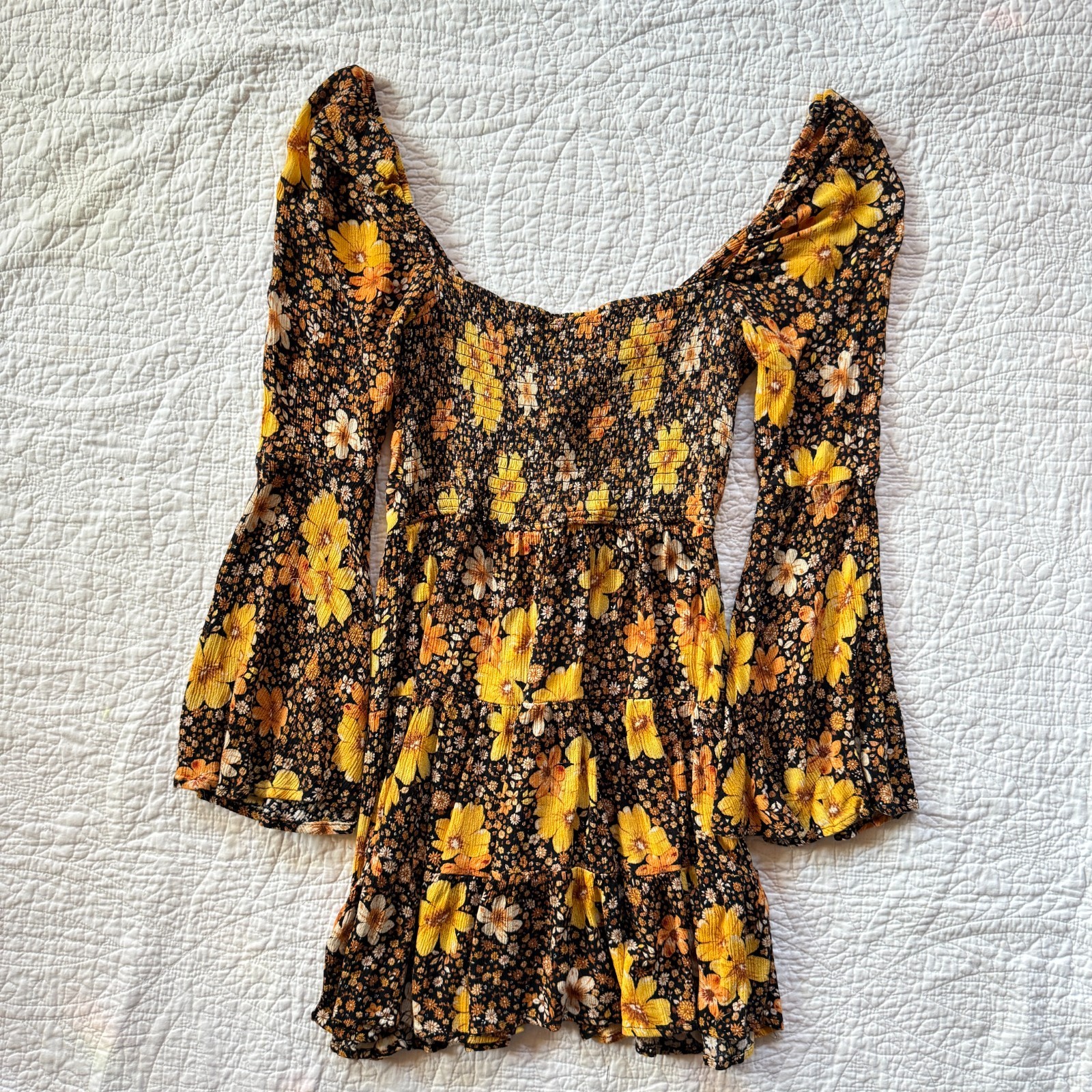 Boho-Chic 70s Hippie Floral Mini Dress Bell Sleeves Sz S Cottagecore Whimsigoth