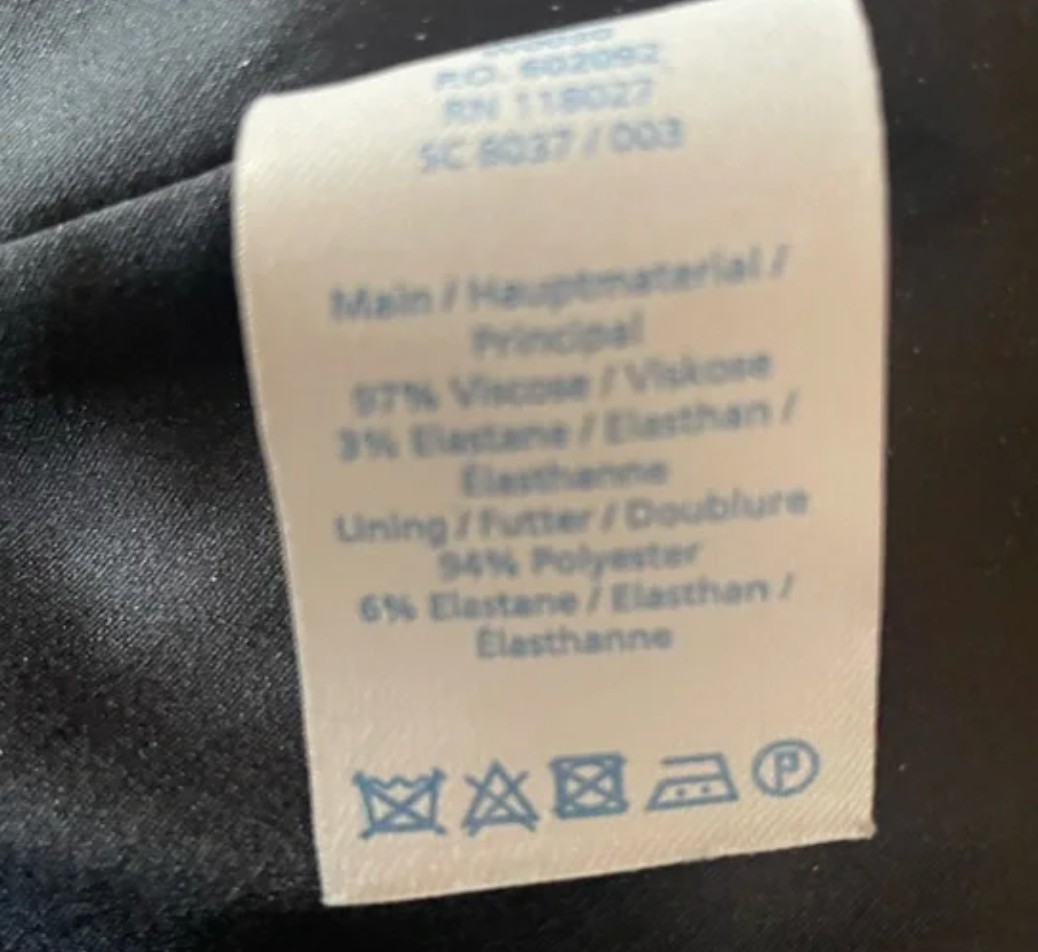 Boden fitted sheath with sleeves size 4