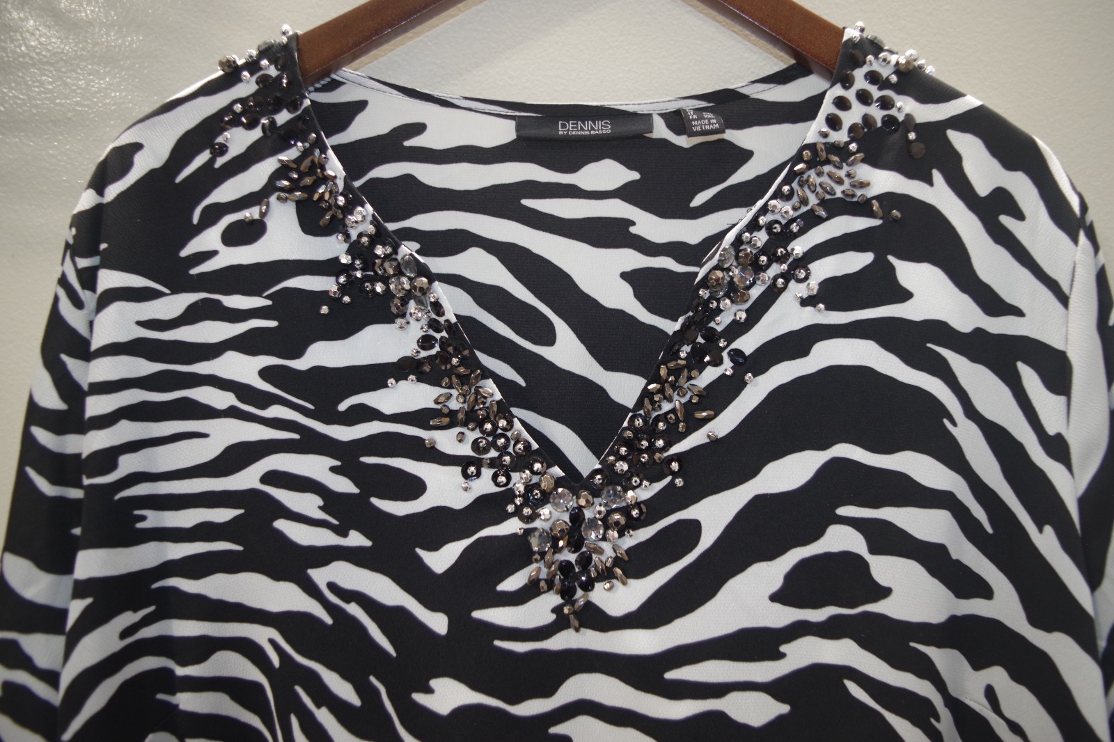 Y1 Dennis by Dennis Basso Black & White Zebra Print Embellished Dress 1X V Neck