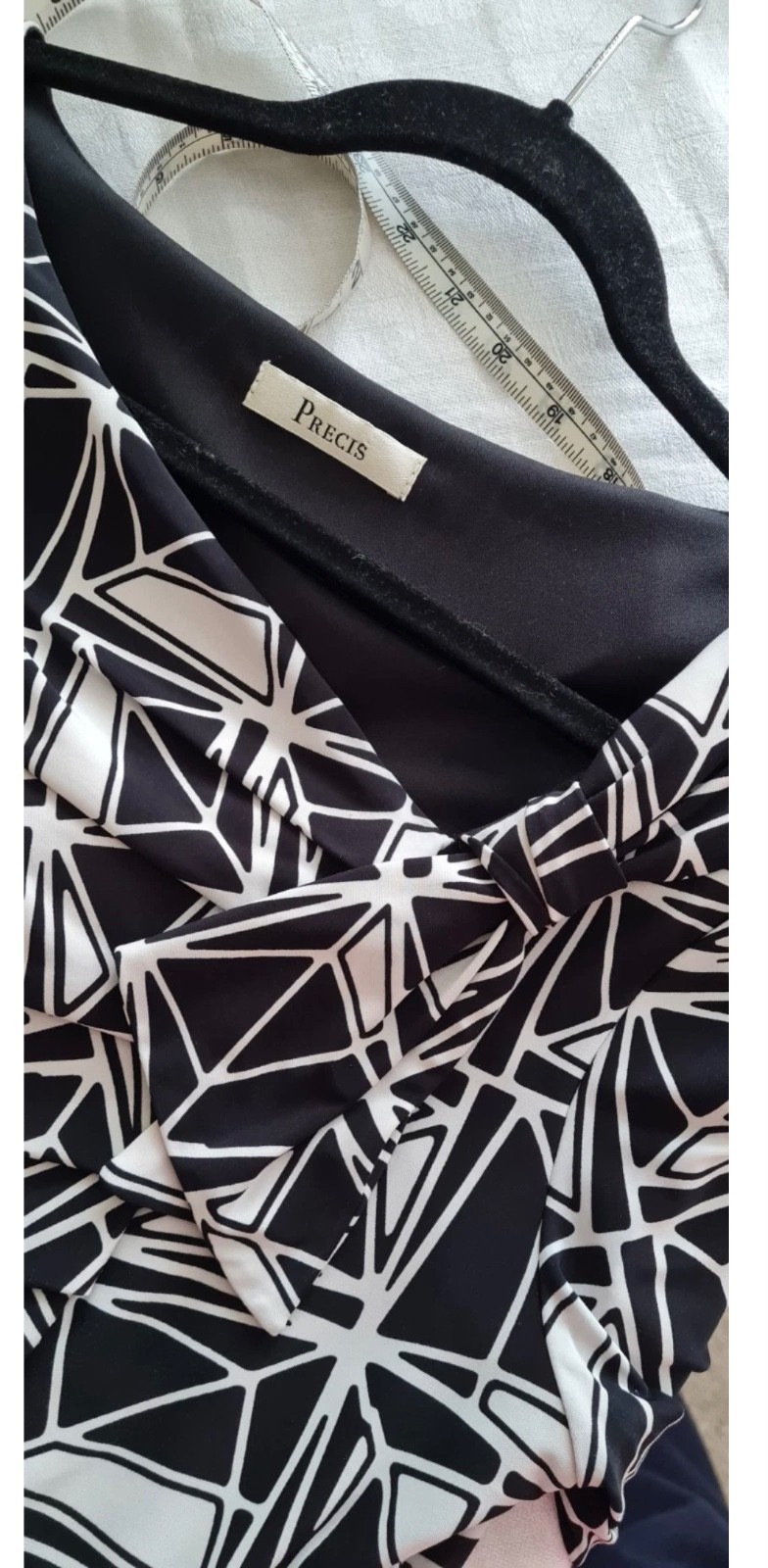 Precis black & white geometric dress size 14 ruched tie knot neck lined