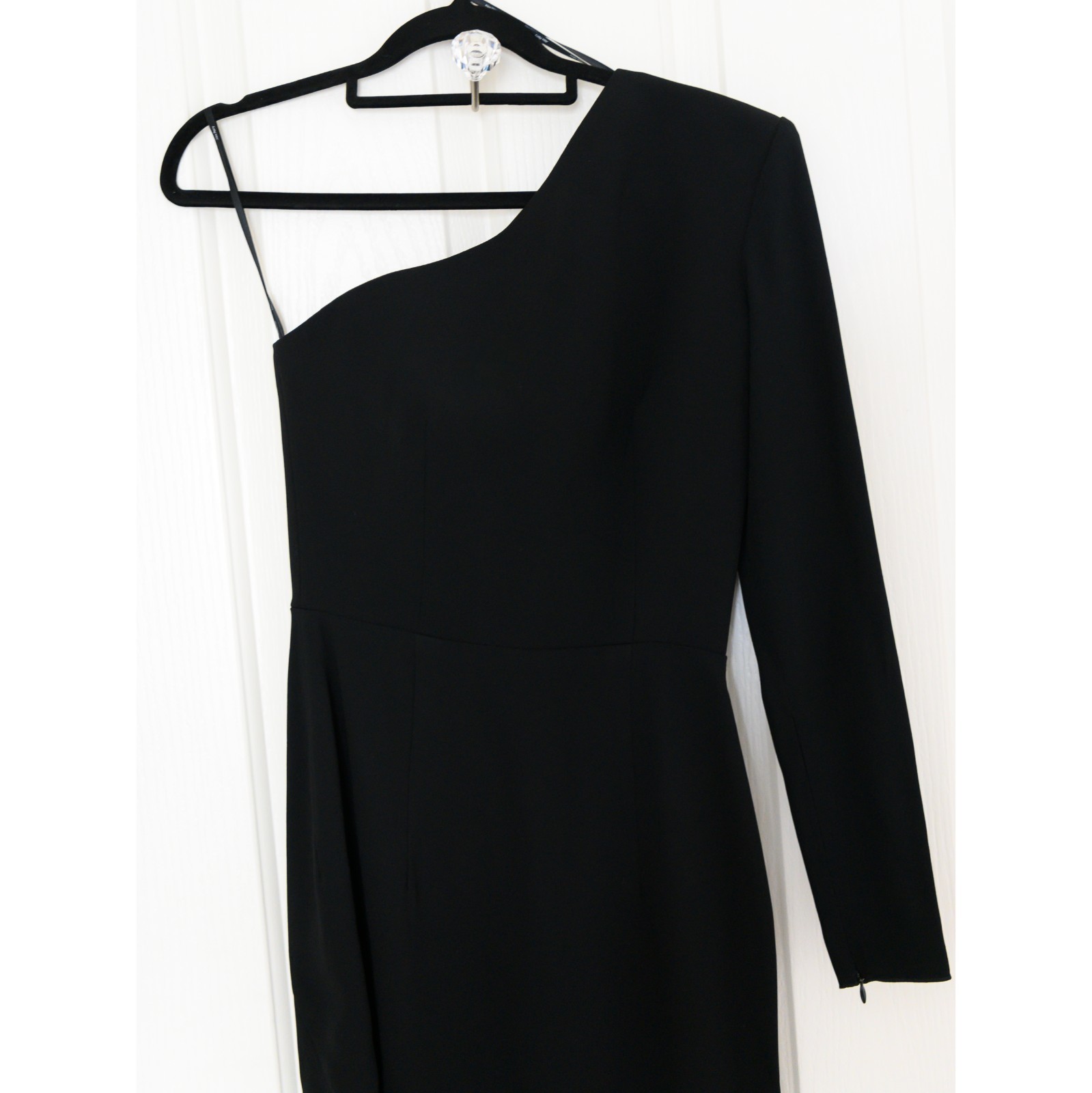 Alex Perry Jolie Dres – Size AU 6 Black One Shoulder Long Sleeve Asymmetric Gown