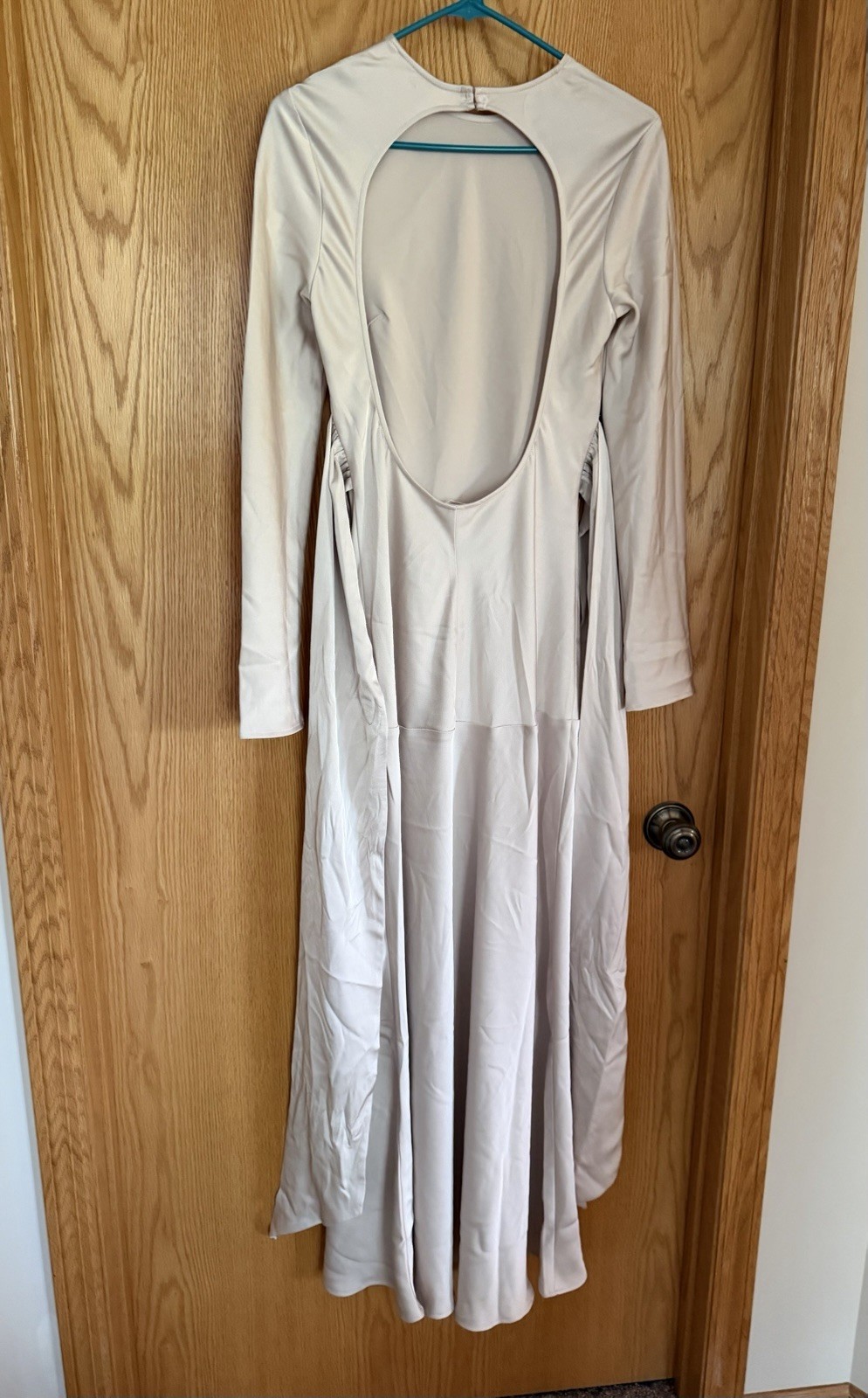 H&M Open Back Long Sleeve Satin Dress In Light Beige Size Small. NWT (runs Small