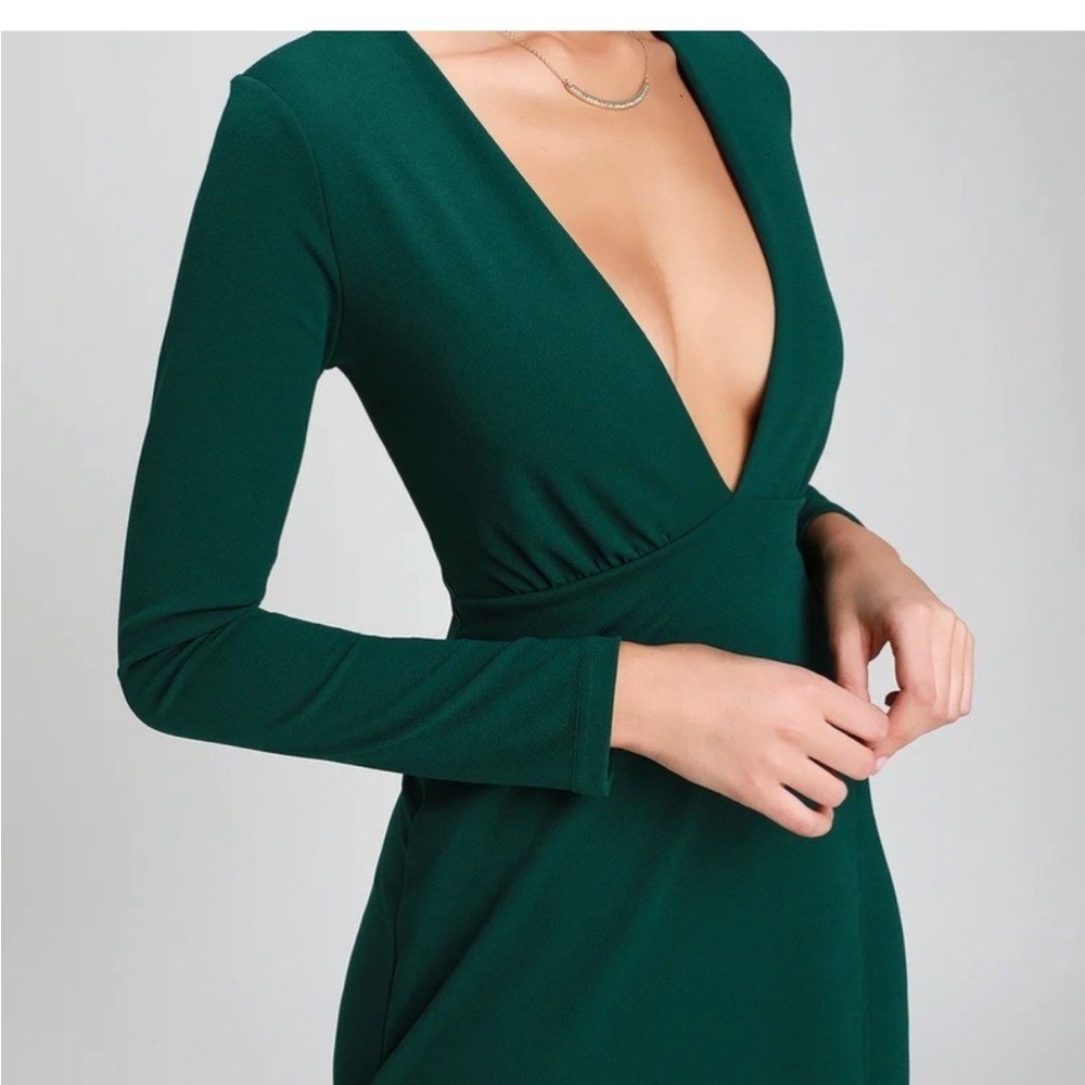 Make it Hot Green Long Sleeve Plunge V-Neck Cocktail Dress