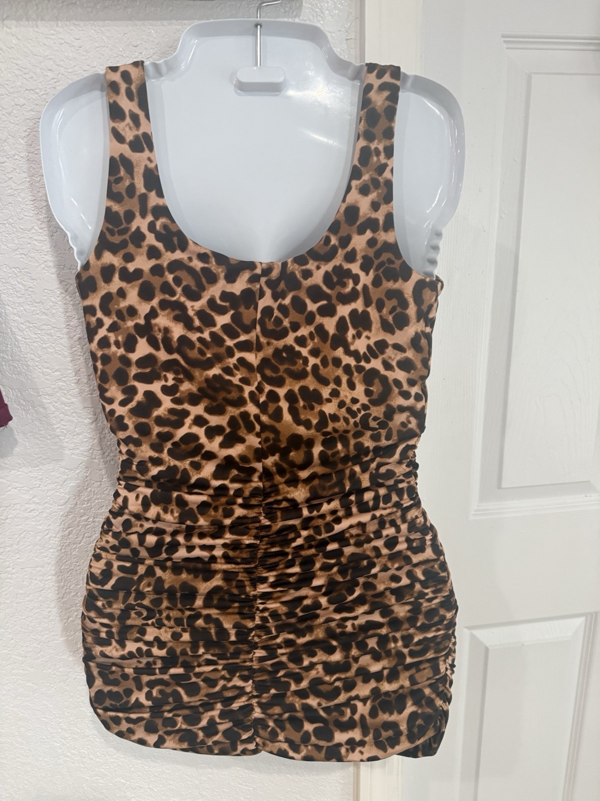 SOFIA JEANS Leopard Print Ruched Bodycon Mini Dress S Scoop Neck Sleeveless