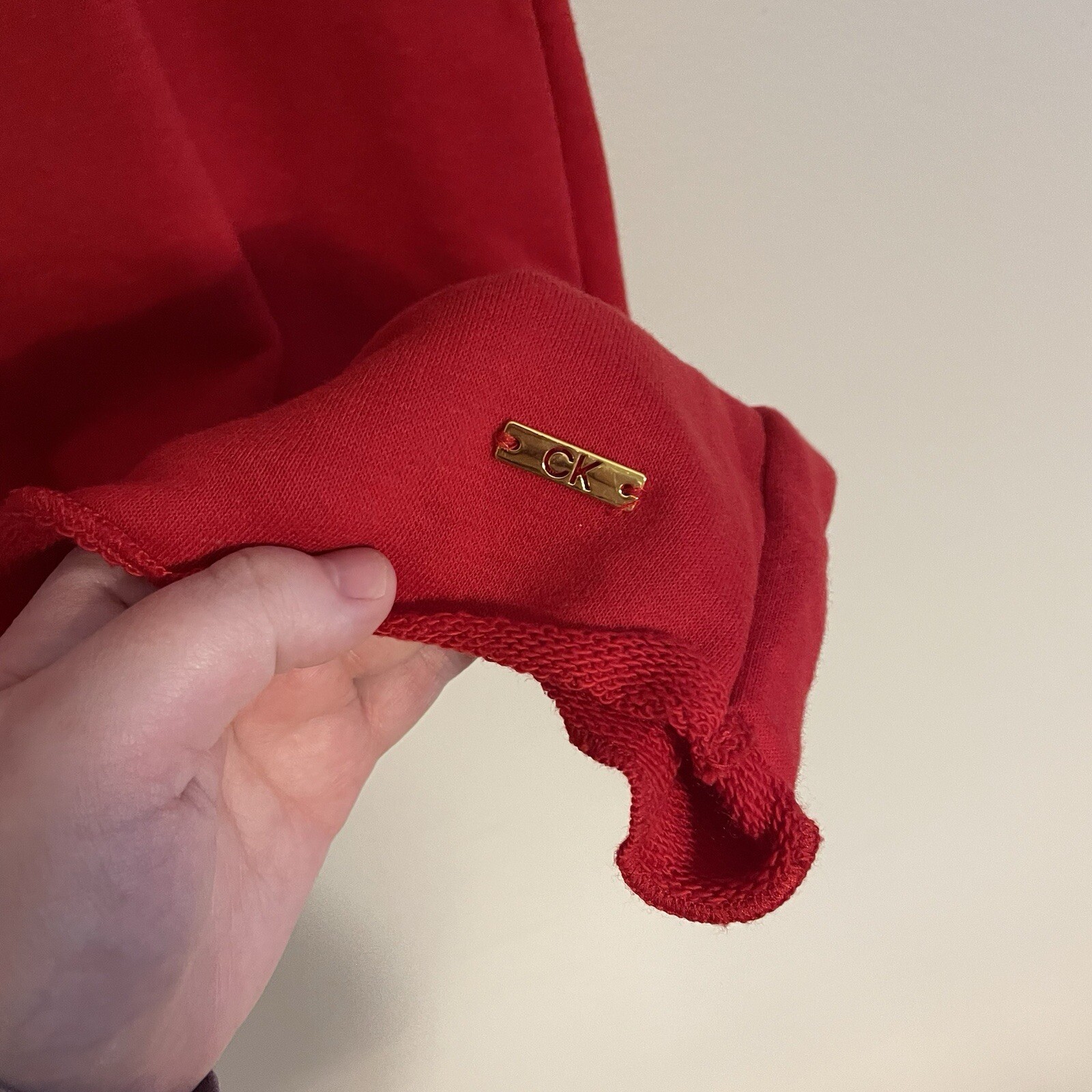 Calvin Klein Women S Red w/Black & Gold Trim Raw Edge Short Sleeve & Hem Dress