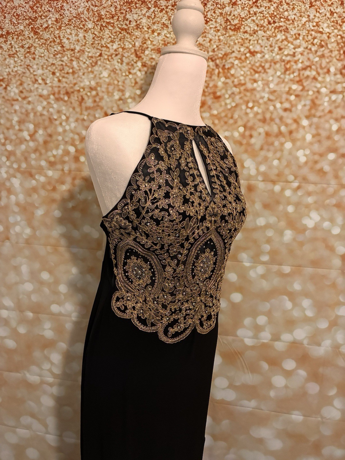 👗Elegant Black And Gold Dress Perfect For Any Occasion
