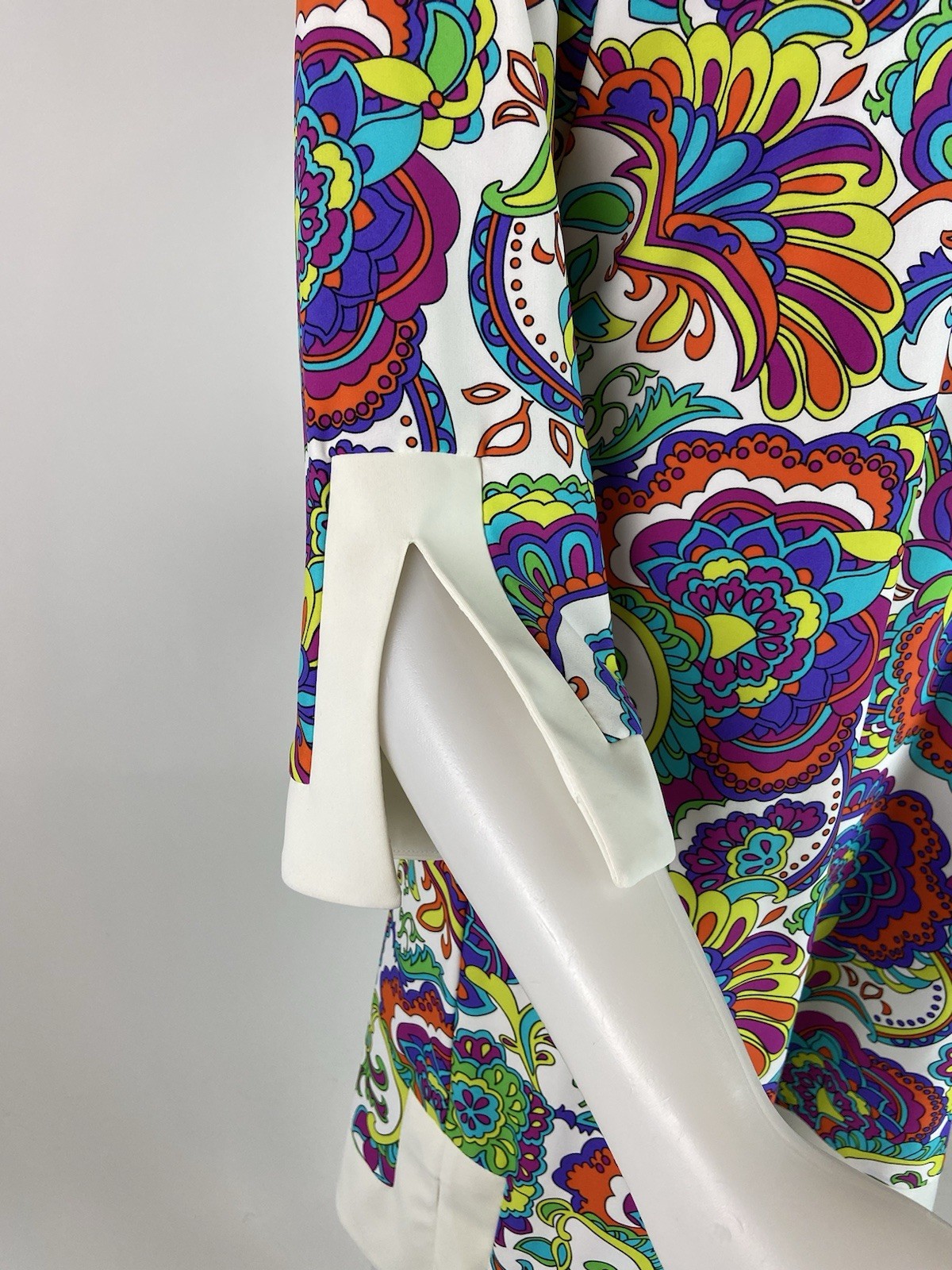 Jude Connally Size Large Multi-colored Floral Print Holly Paisley Dress Resort