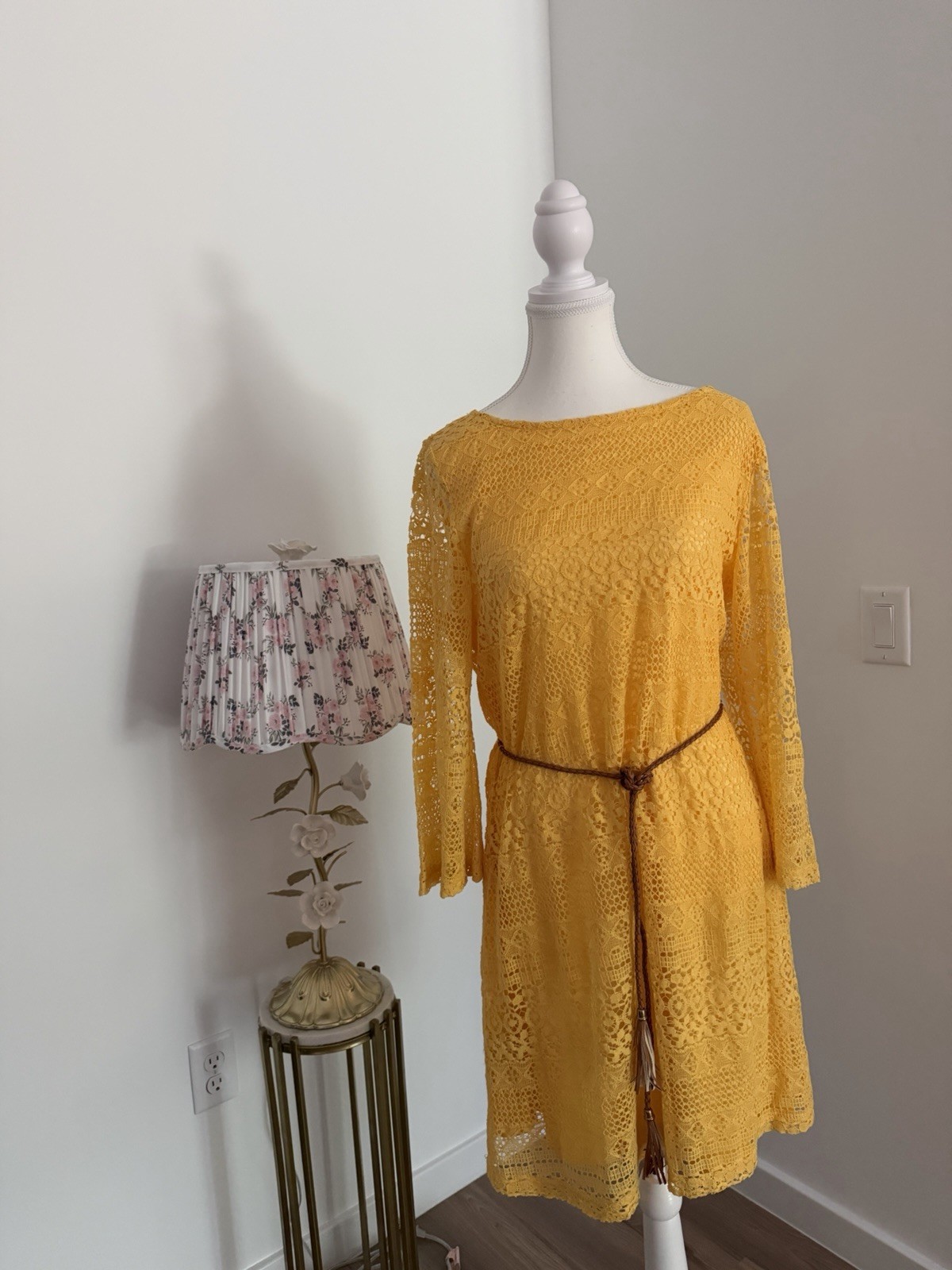 Yellow Solid Lace Shift Knee Length Dress Boat Neck 3/4 Sleeve Belt One Size
