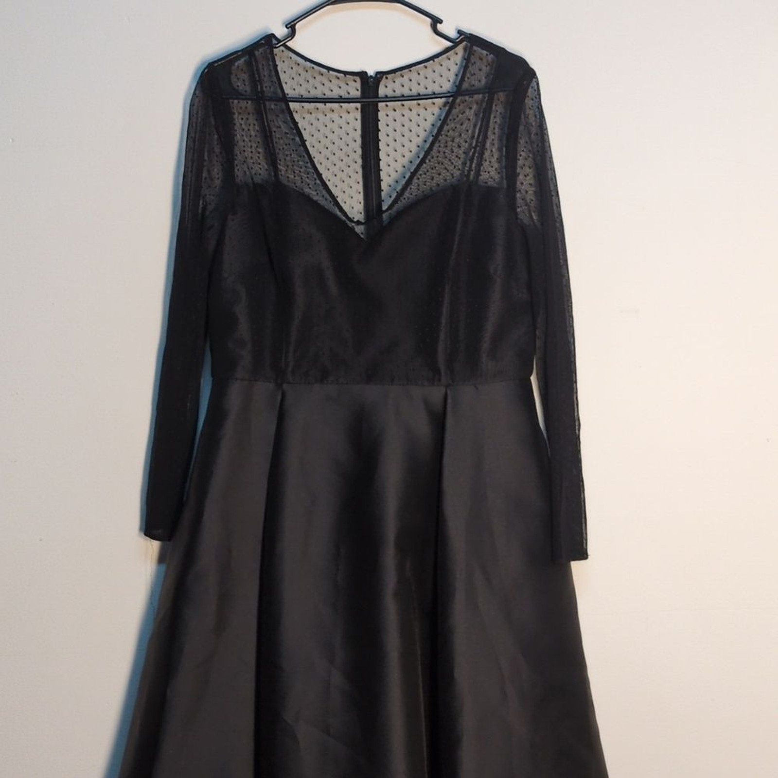 Adrianna Papell Black Textured Swiss Dot Tafetta Midi Dress, Size 14 UNDERSIZED