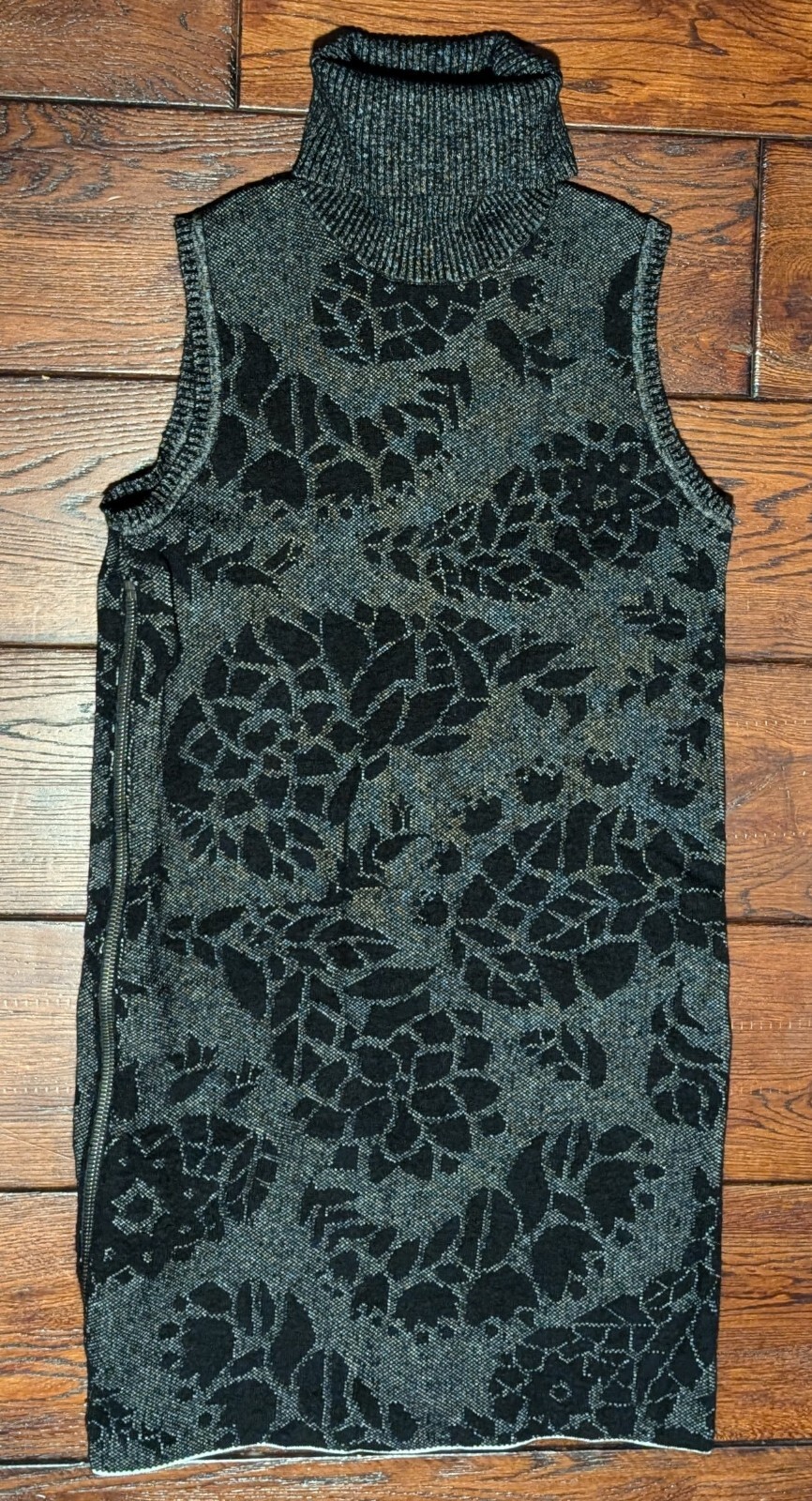 Theory Women’s Black Floral Turtleneck Sweater Dress w/ Size Zip Size Medium