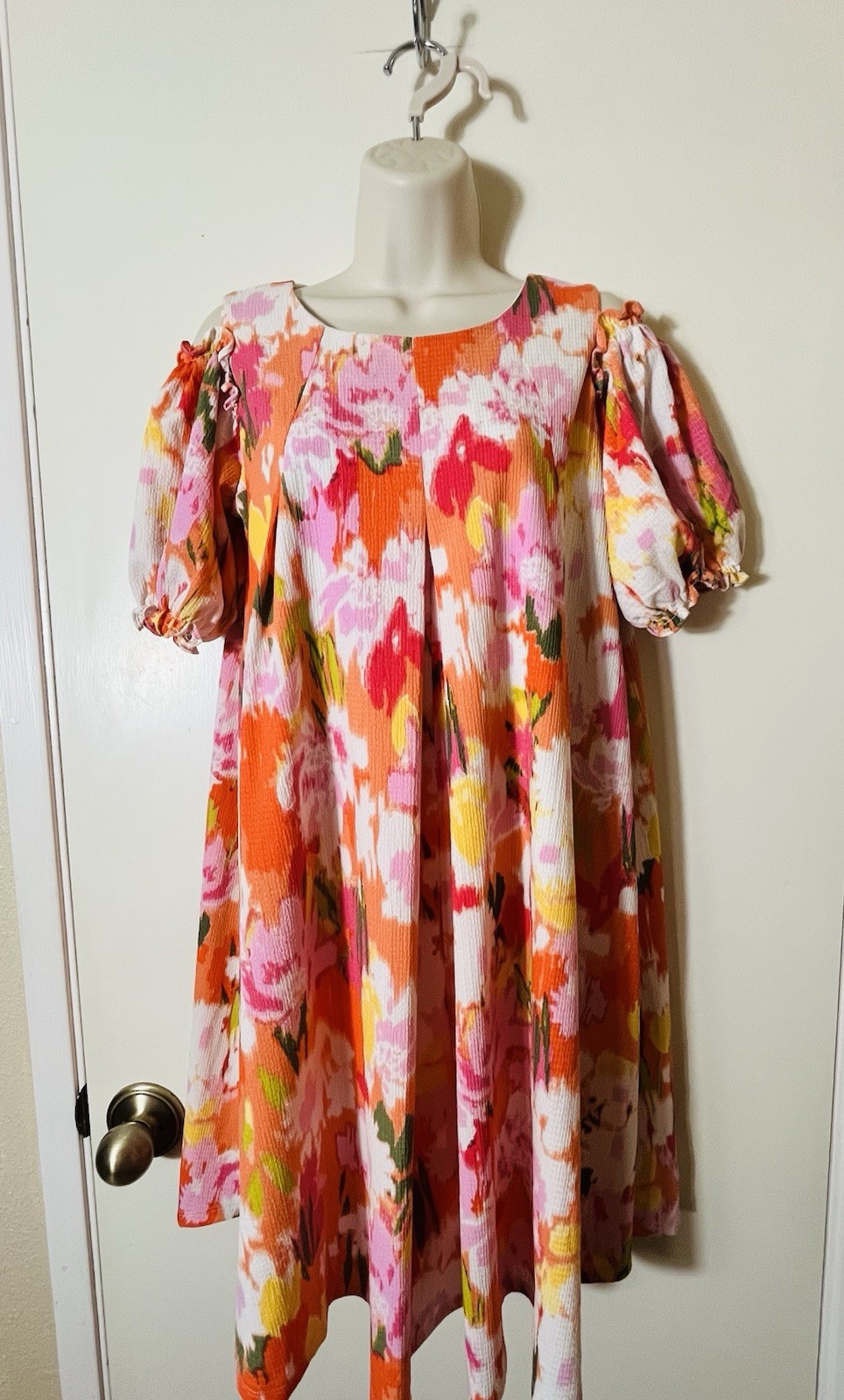 Perceptions New York Dress SZ S Shift Cold Shoulder with Wide Strap Short Puff