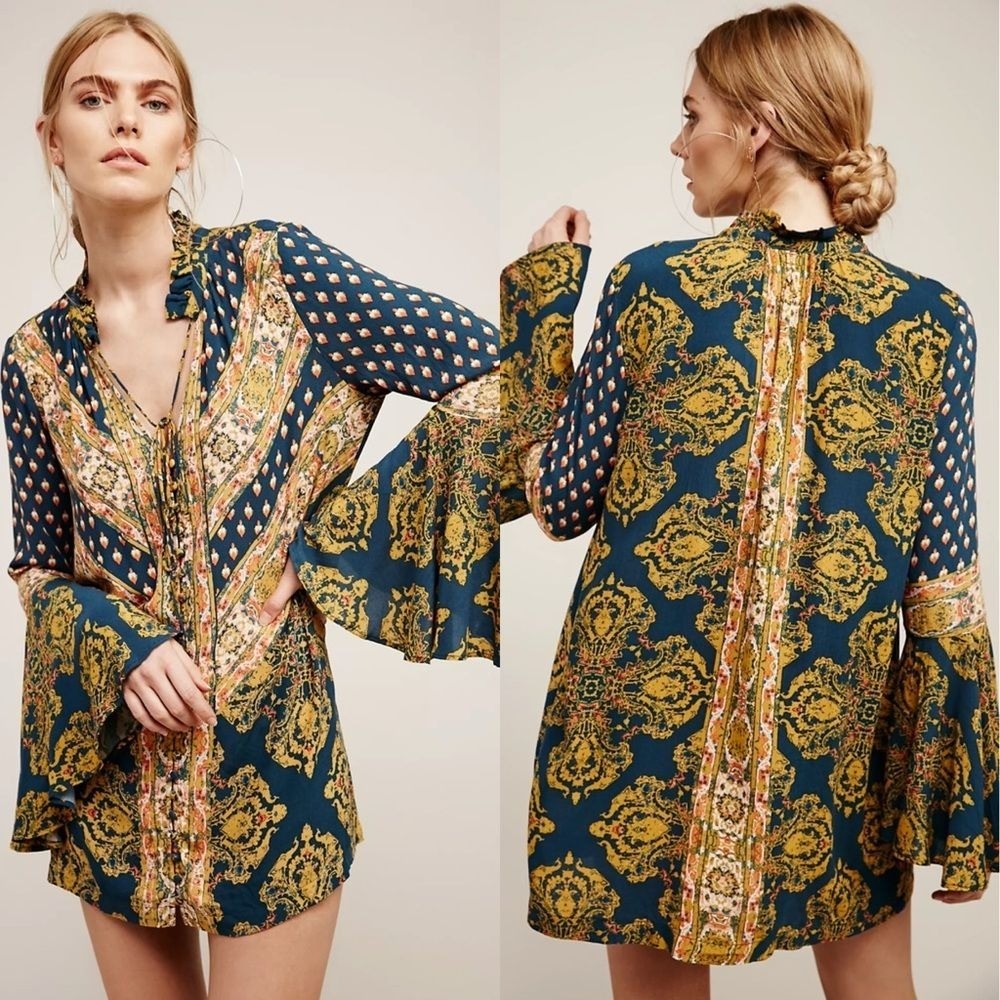size L Free People rayon Magic Mystery tunic/mini dress hippie boho flare sleeve