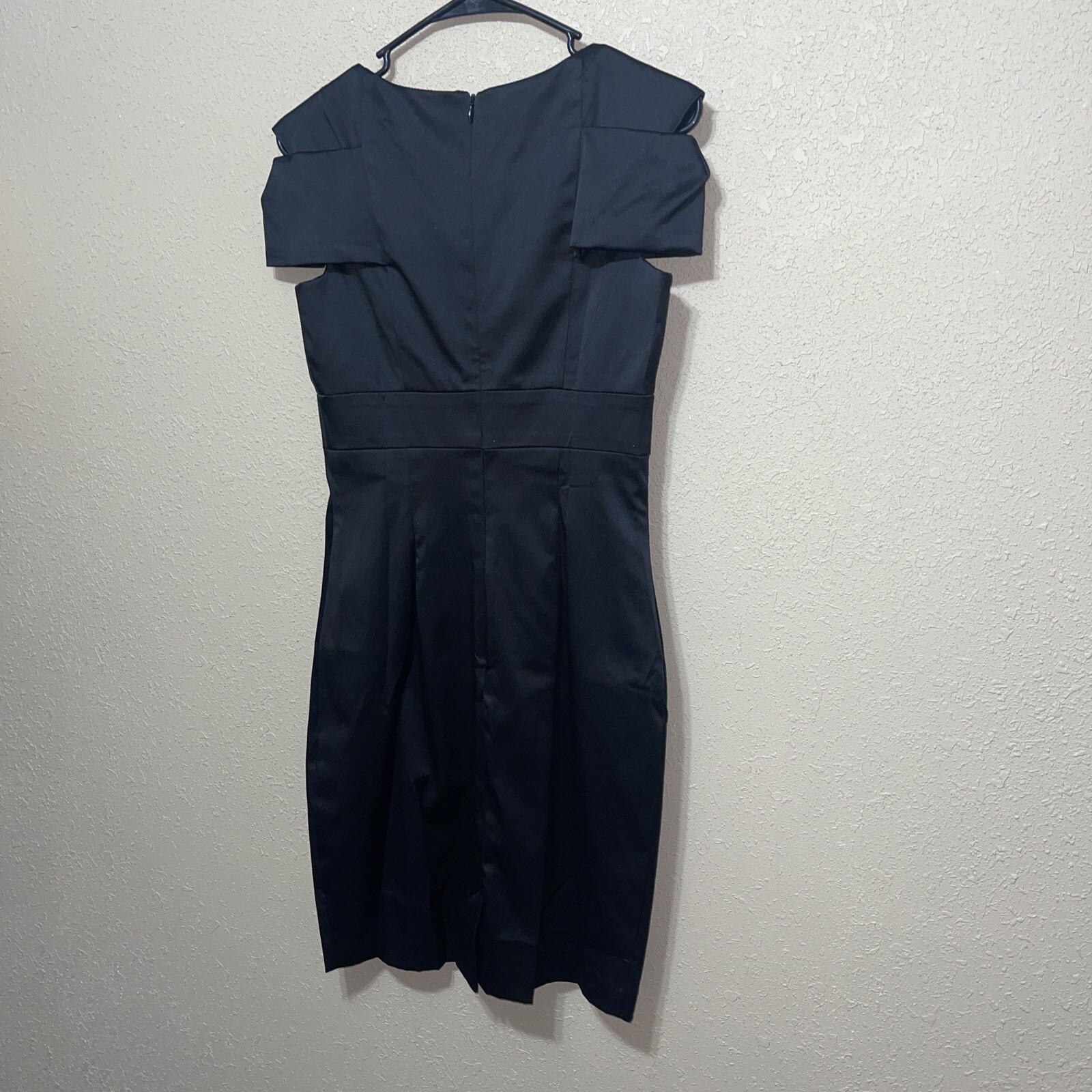 Single Los Angeles BLACK Dress Size 2 NEW