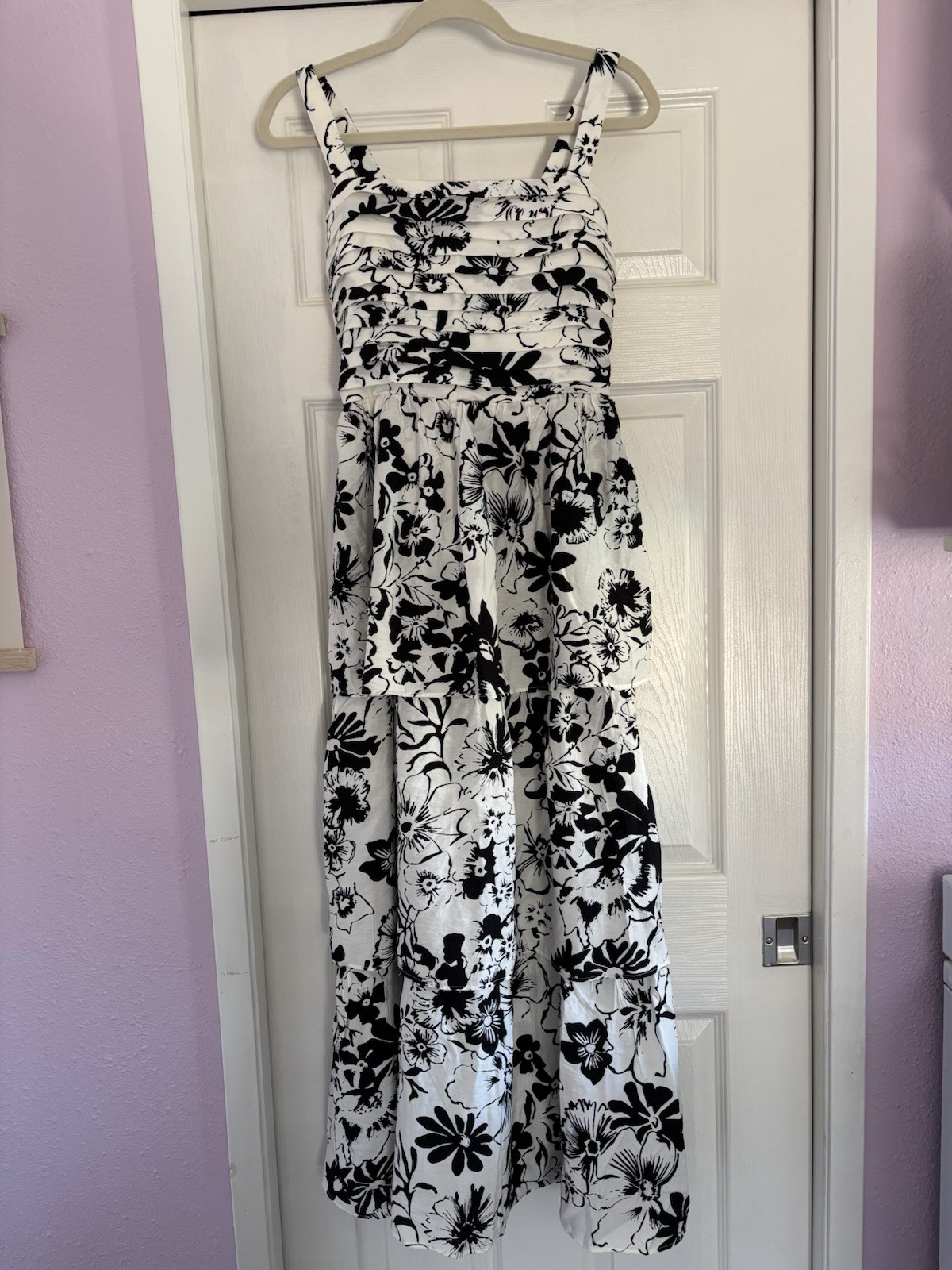 Abercrombie & Fitch Floral Tiered Maxi Dress Size S Small NWT Black & White
