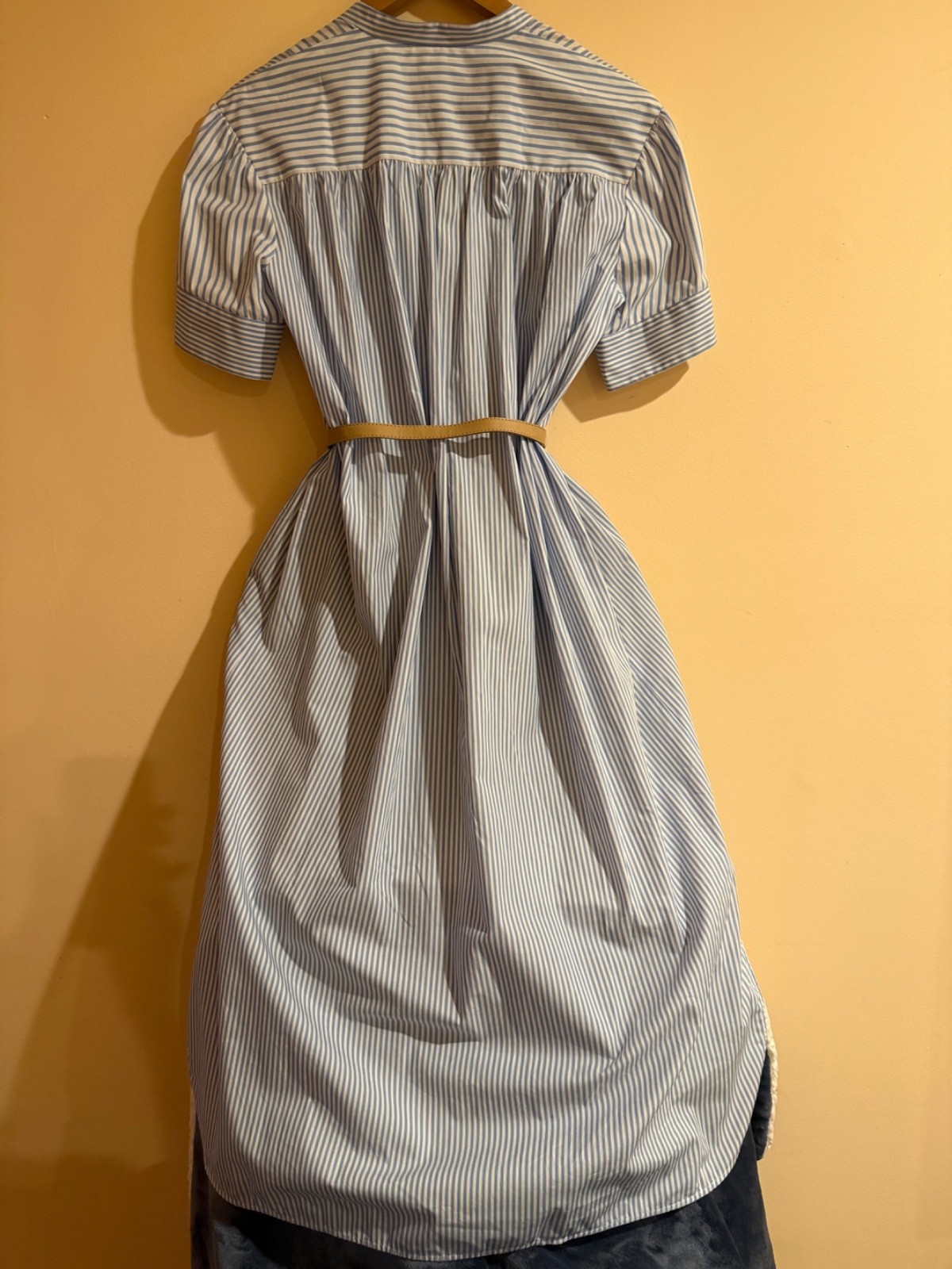 Boss summer dress size 2 blue -white stripes 100% cotton original price $495