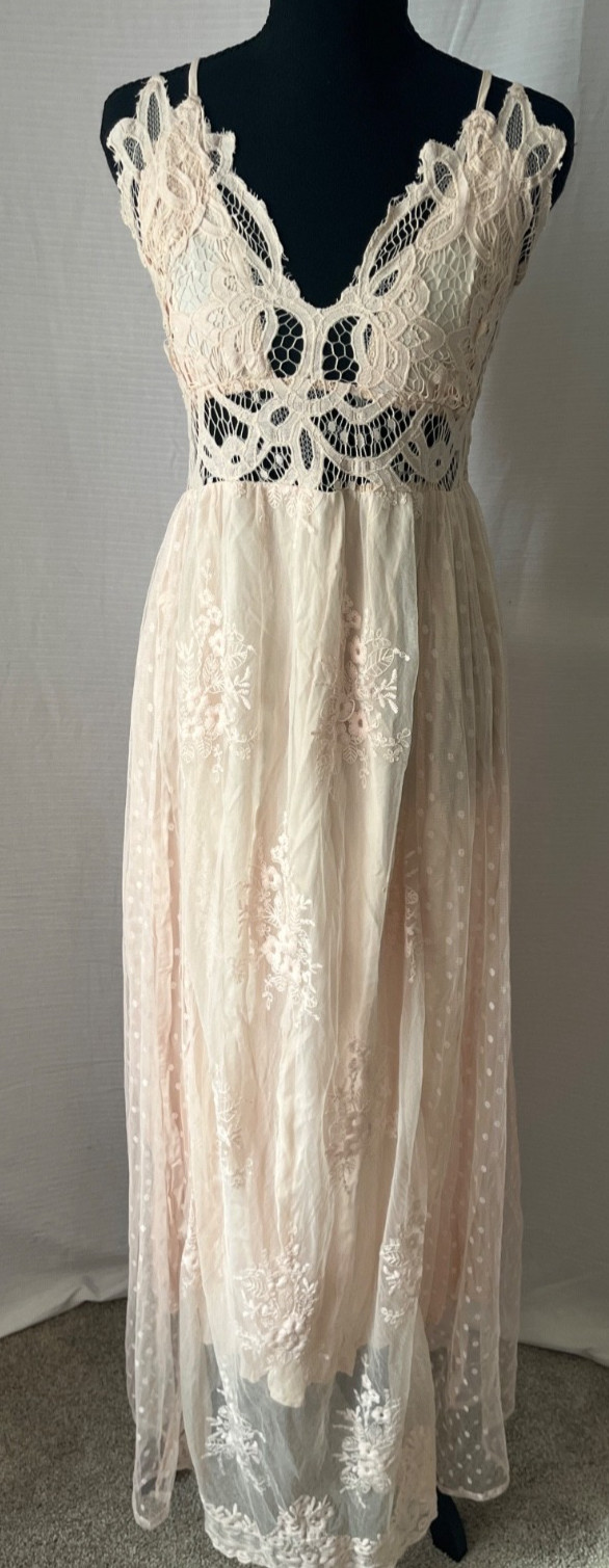Magnolia and Hollie Dress Medium Peasent Crochet Lace