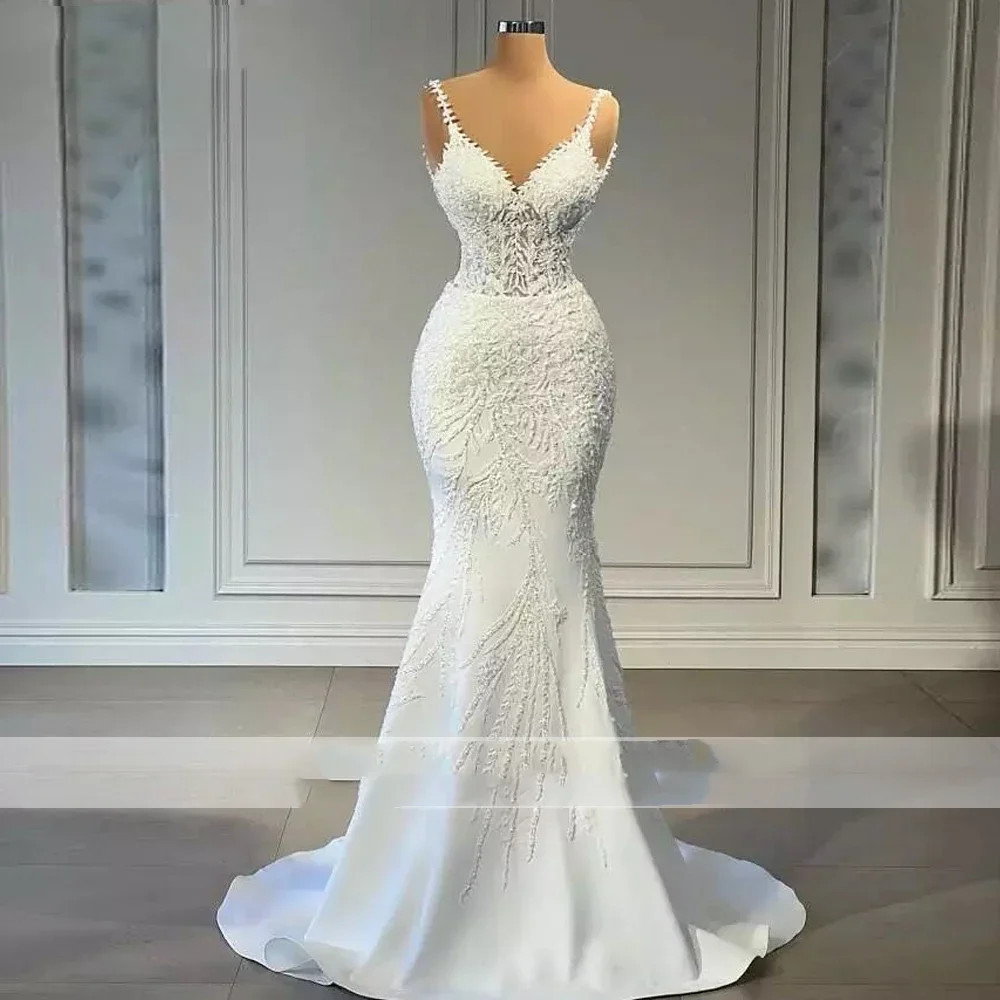 Sleeveless V-neck Mermaid Lace Wedding Dress Satin Detachable Train Bride Gown