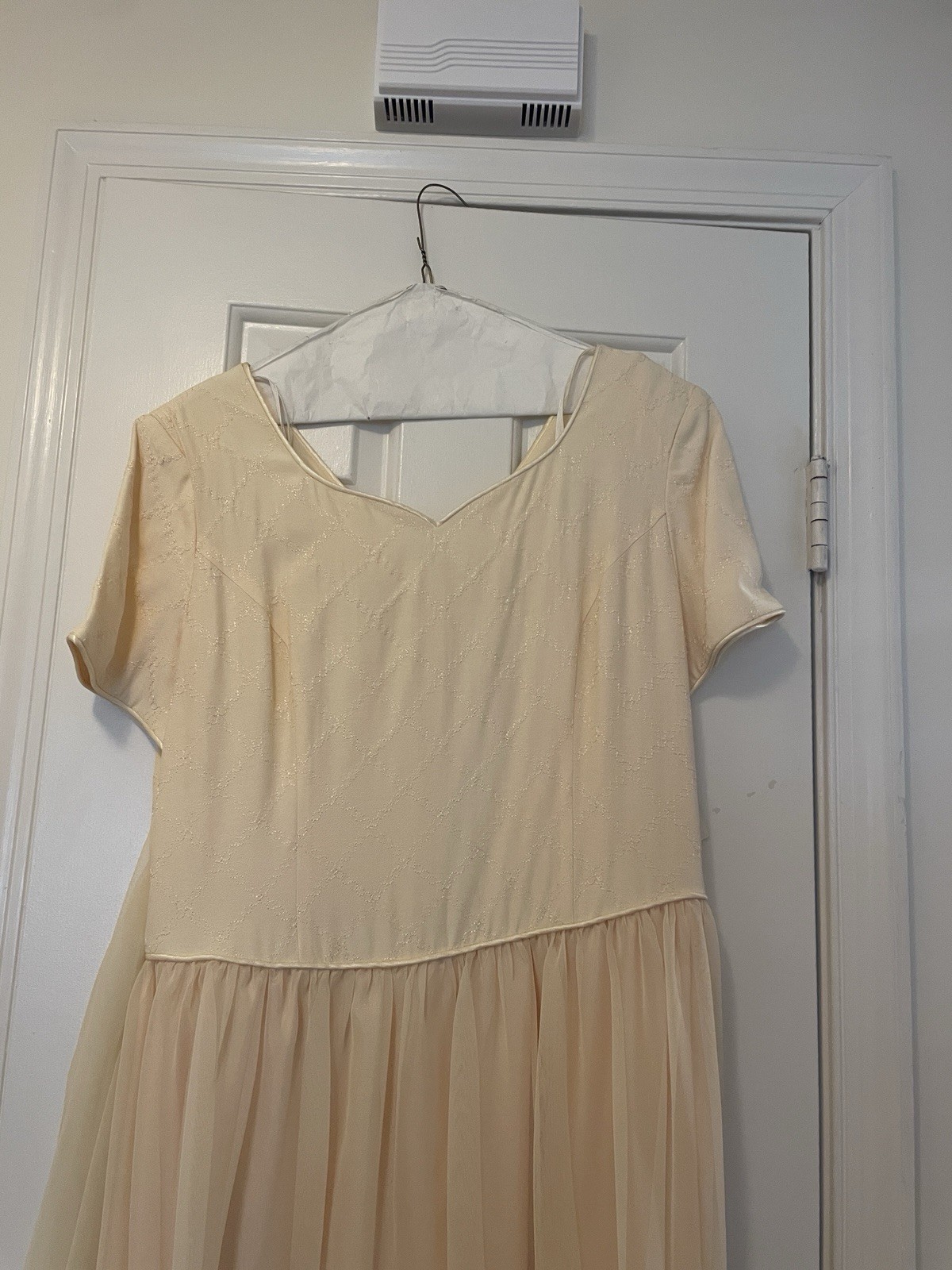 Talbots 90’s Vintage Yellow Dress With Chiffon Skirt Embroidered Womens 14 NWT!