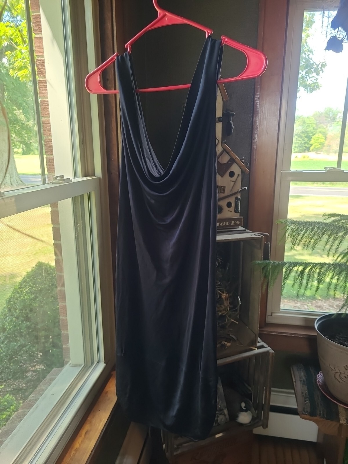 WD NY size XL black Med strap dress 100% Polyester Round Neck NWT MSRP 40.00