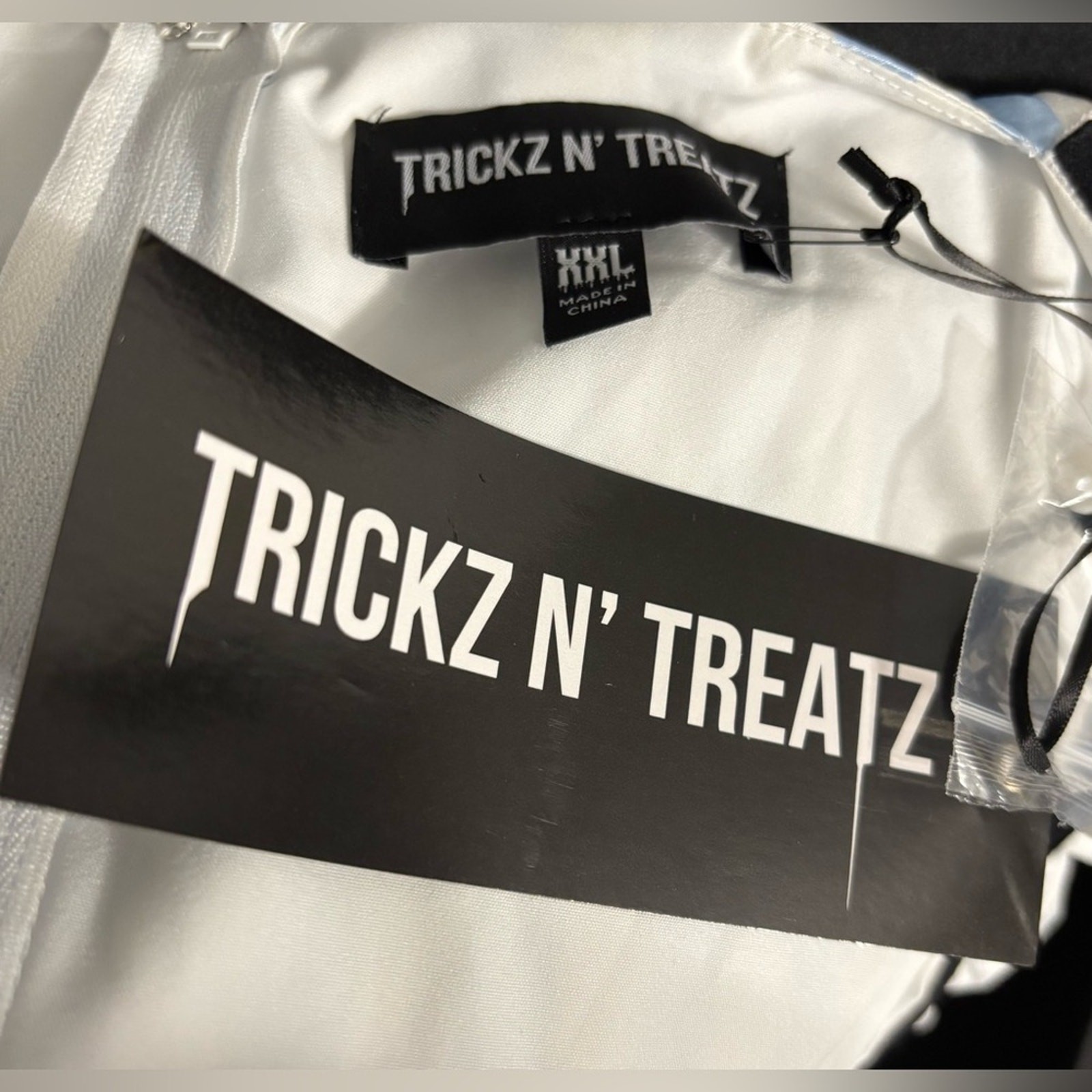 NWT Dolls Kill / Trickz N’ Treatz Alice In Wonderland Costume Dress Size XXL