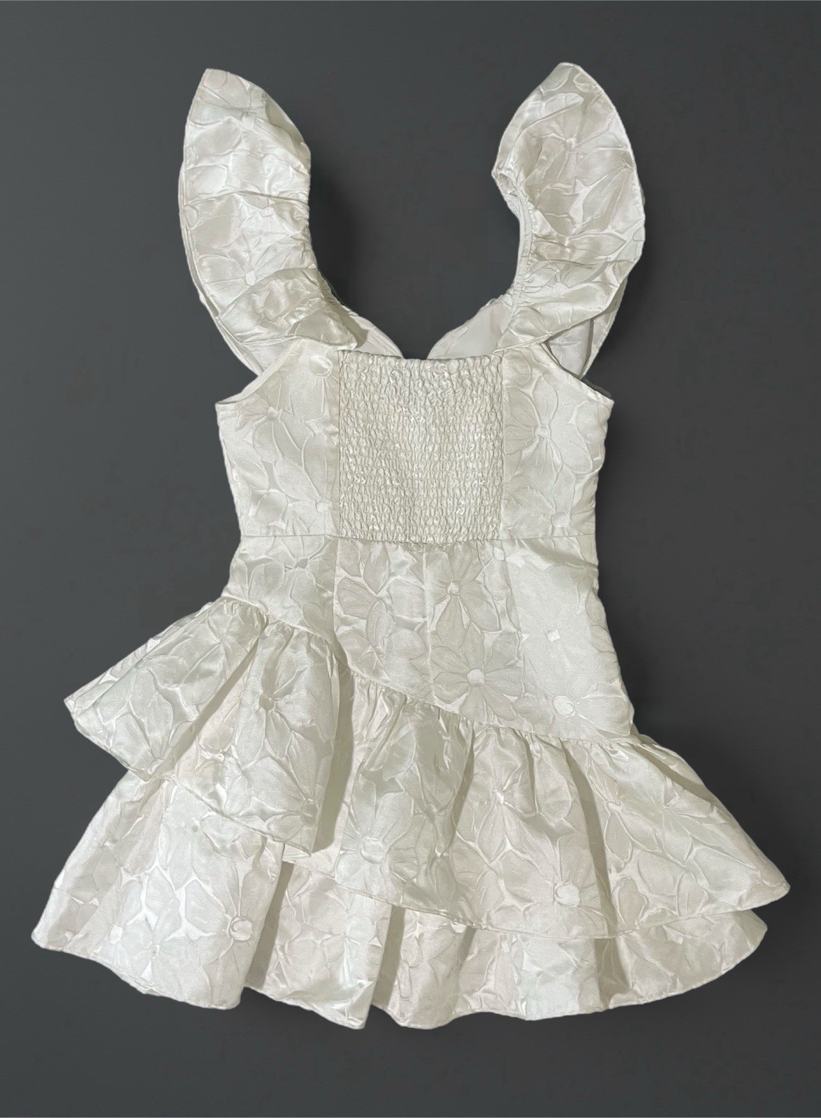 🍥 DO+BE White Floral Jacquard Mini Dress | Women’s Sm | V-Neck | Ruffle Sleeve