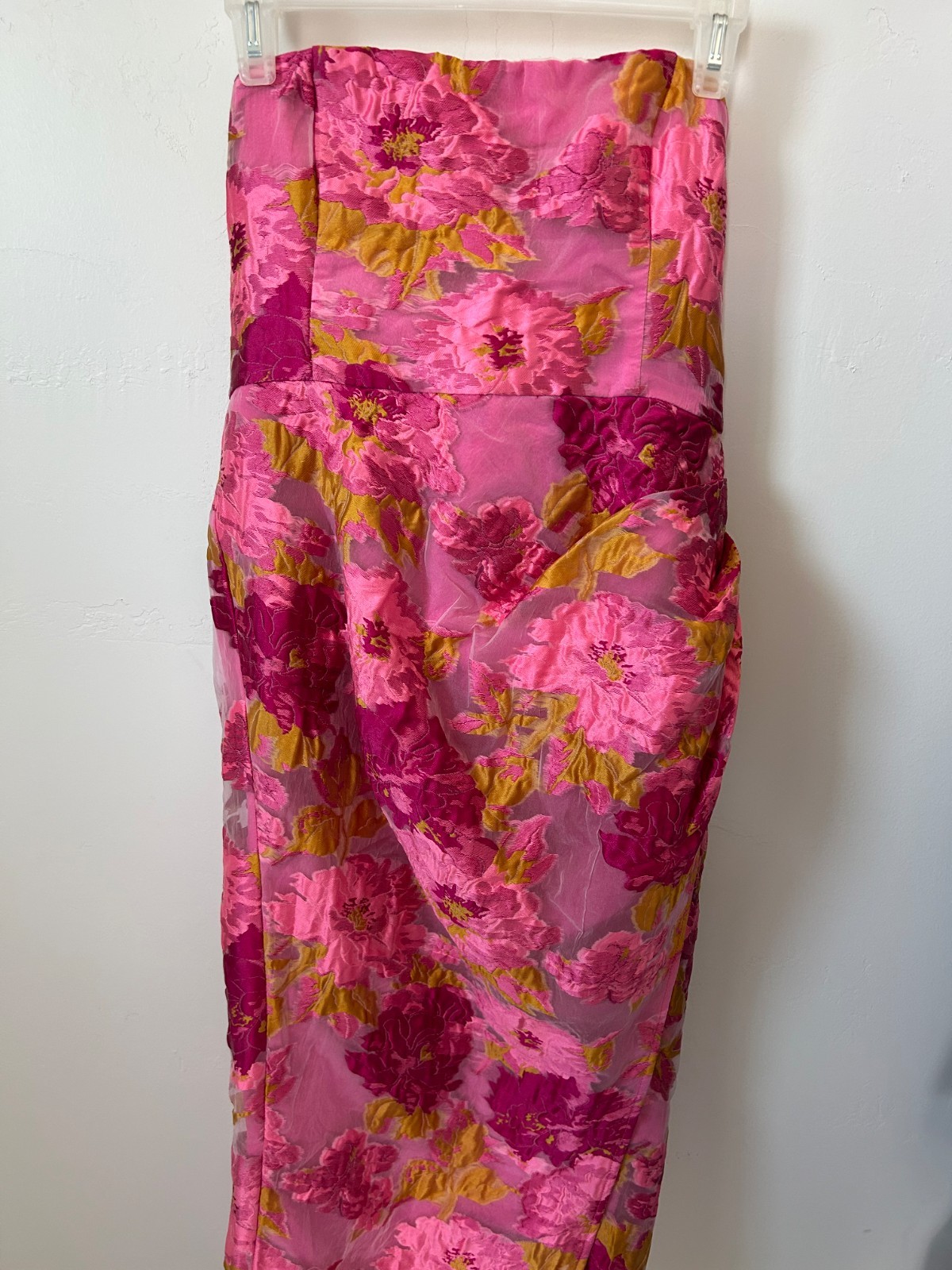 NWT Showpo Brailey Midi Dress Pink Floral Jacquard Strapless Thigh Slit US 8