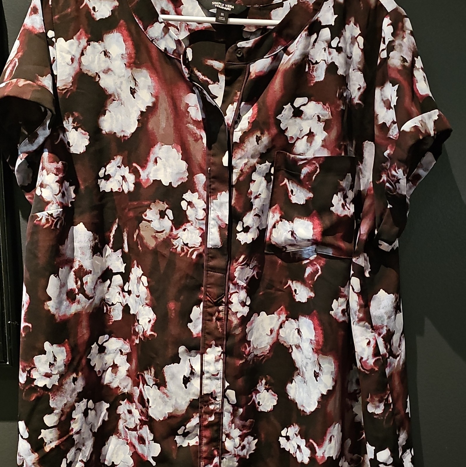 Simply Vera Vera Wang Women’s Plus 1X Floral Button Blouse
