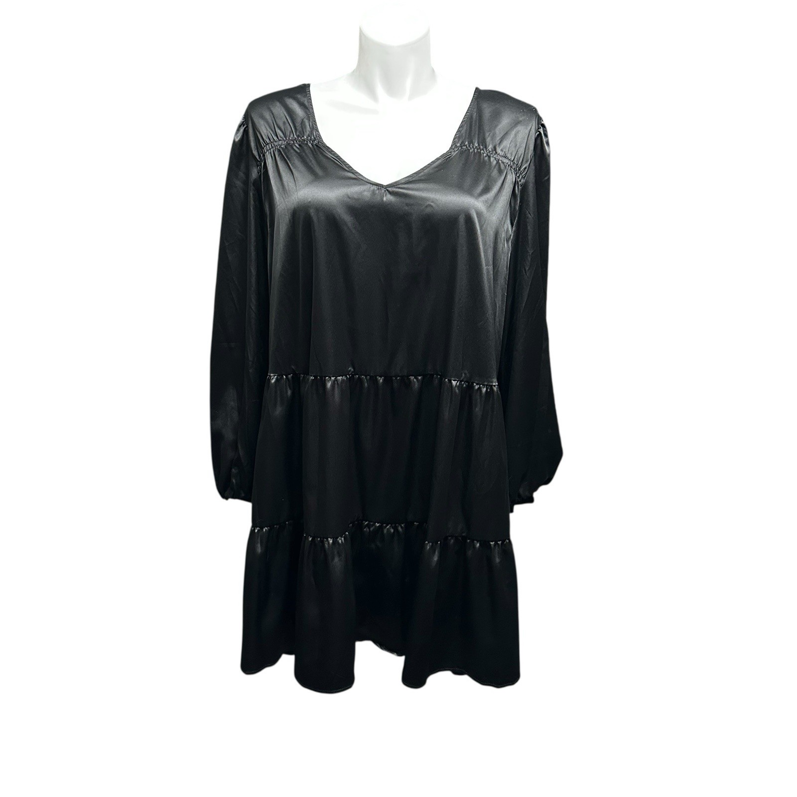 Love, Fire NWT Women’s Plus 3X Dress Black Long Sleeve Mini Shine Pullover New