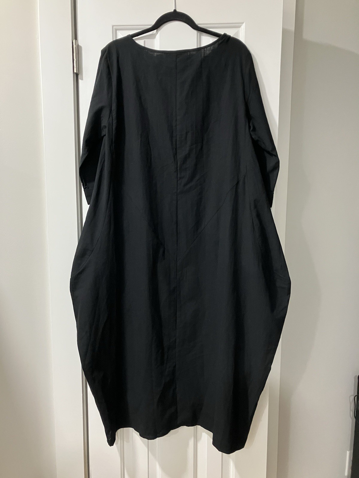 CELMIA Collection Dress Size Medium Midi Black Cotton Elbow Sleeve Oversized NWT