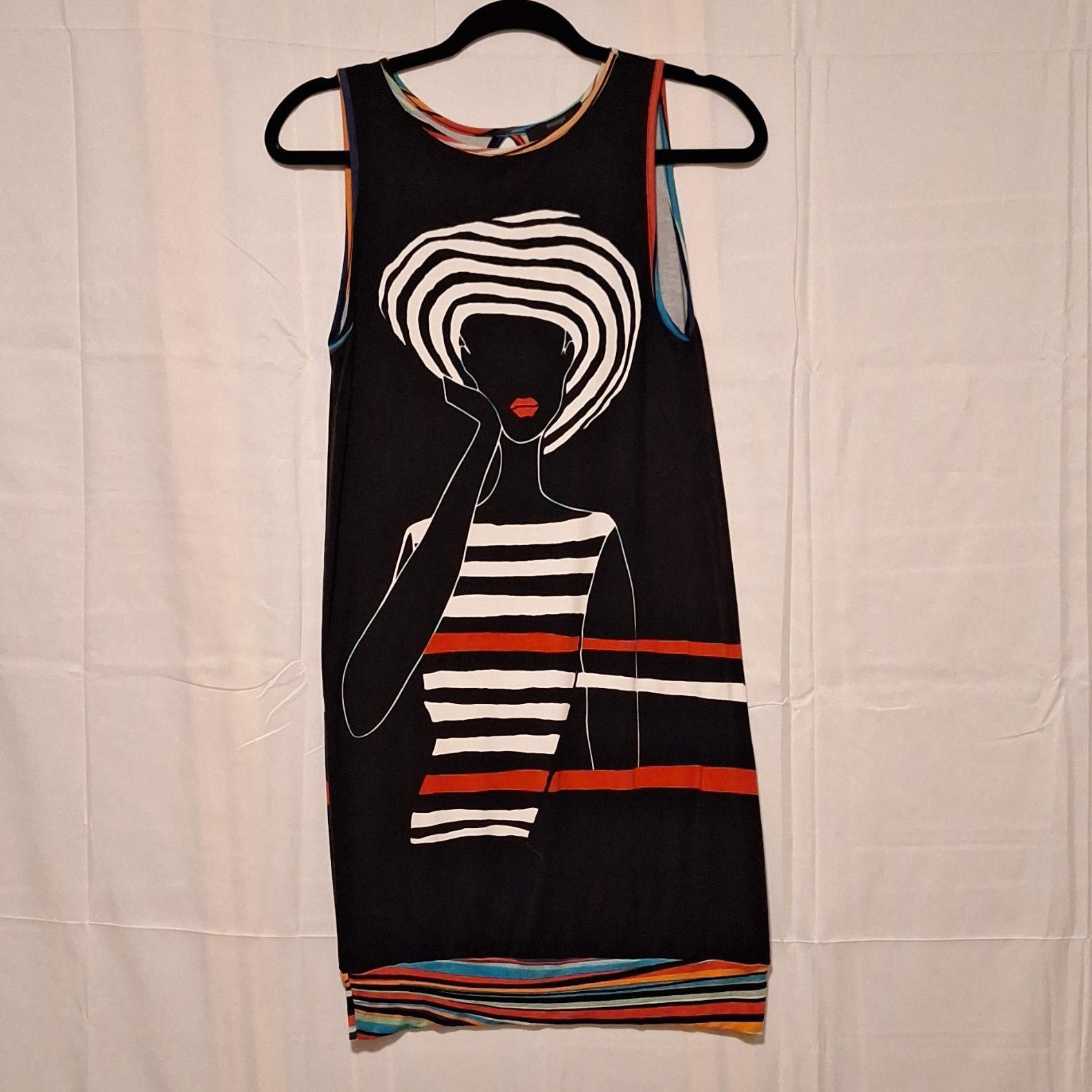 Strange Italy Size M Black Shift Knee Dress Round Neck Sleeveless Keyhole Back