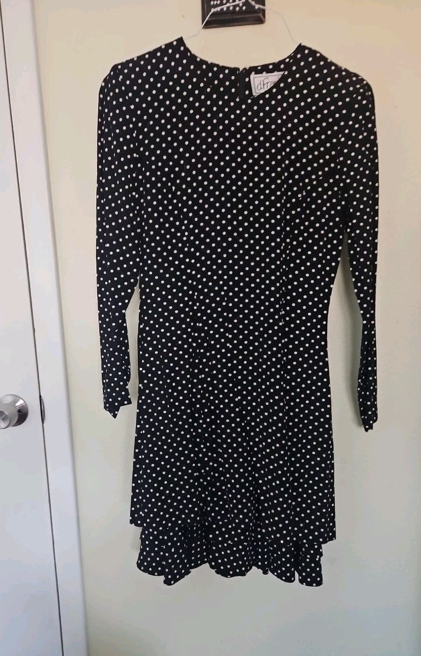 VTG d.Frank Made USA Black &White Polka dot Sz 8 Ruffeled Skirt 3 Teir,Long Slv.