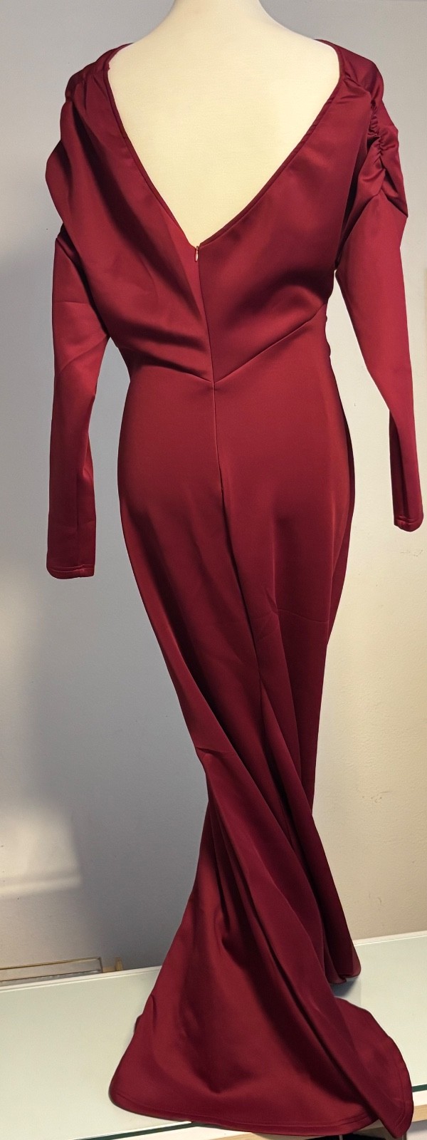 Deep Red Bodycon Evening Gown Formal Maxi Dress Curve Hugging Women’s L ❤️✨