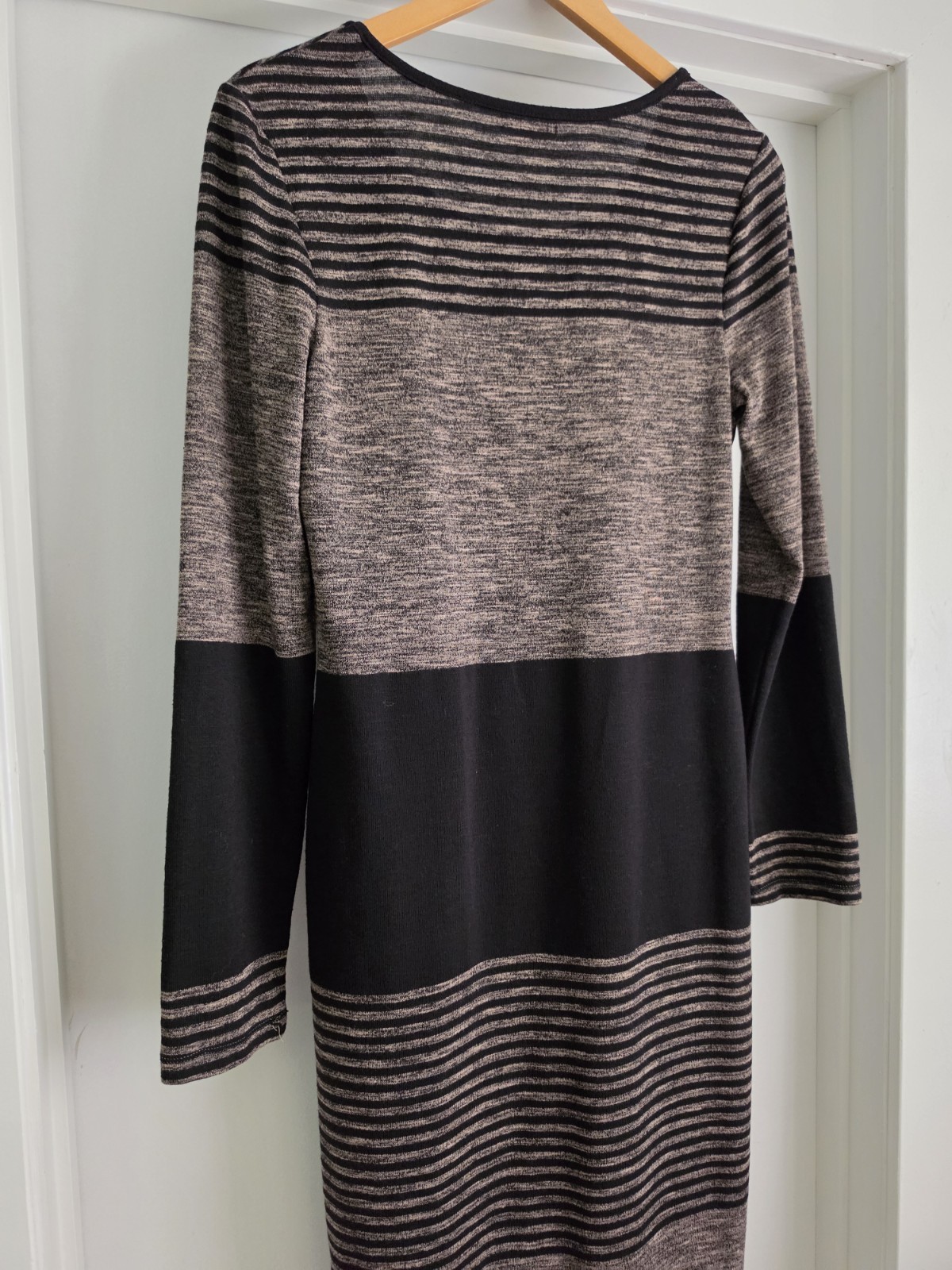 Max Studio Gray Black Long Sleeve Stretch Knee Length Sweater Dress Size Large
