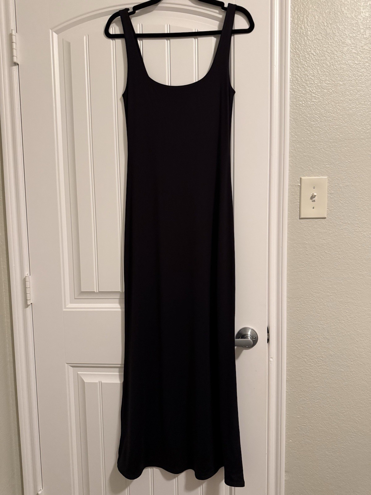 MESHKI Women’s S Black Solid Square Neck Strappy Sleeveless Maxi Long Dress